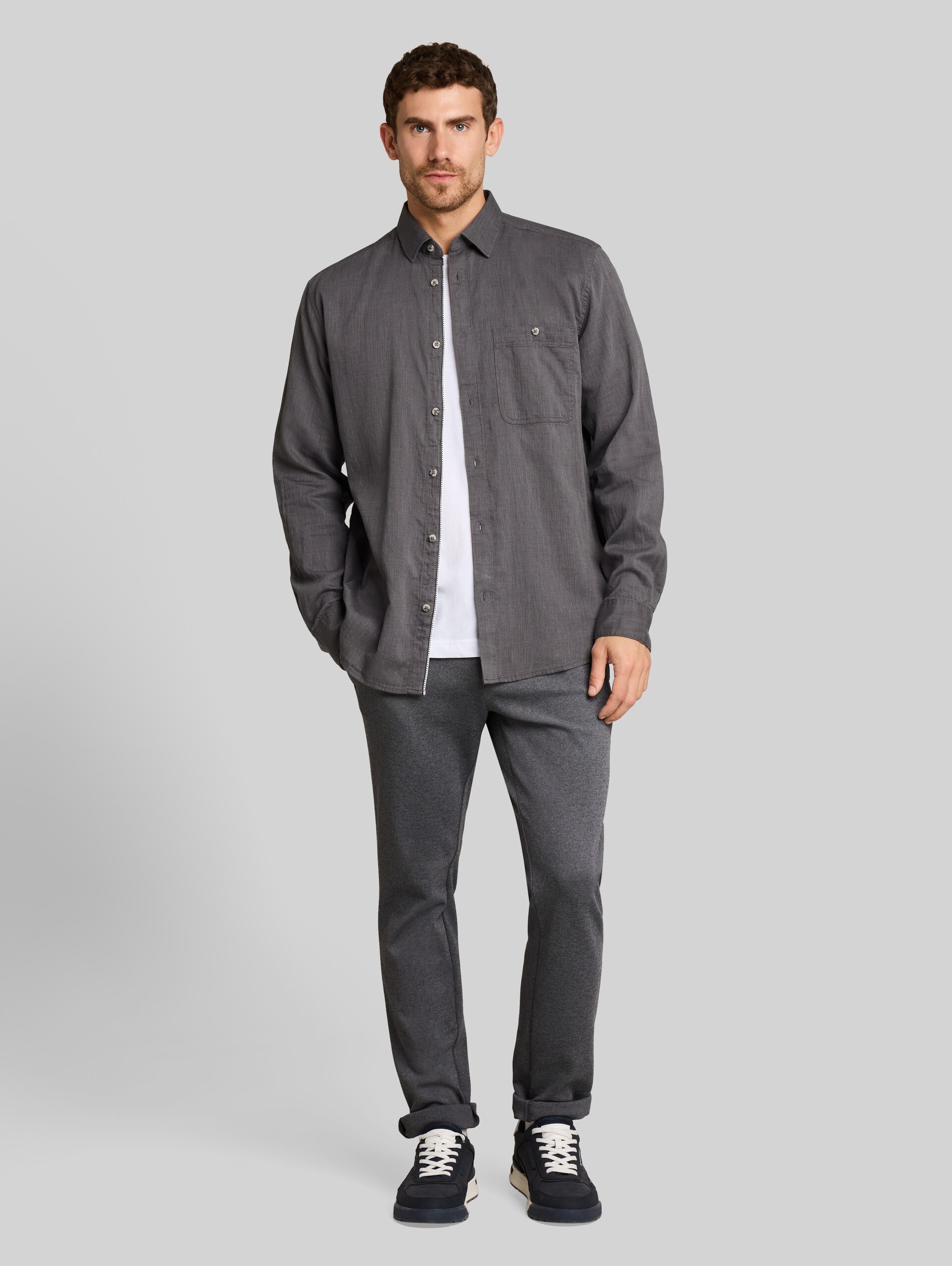 Chemise Regular Fit avec poche poitrine - tarmac grey structure - Vue de face du modèle