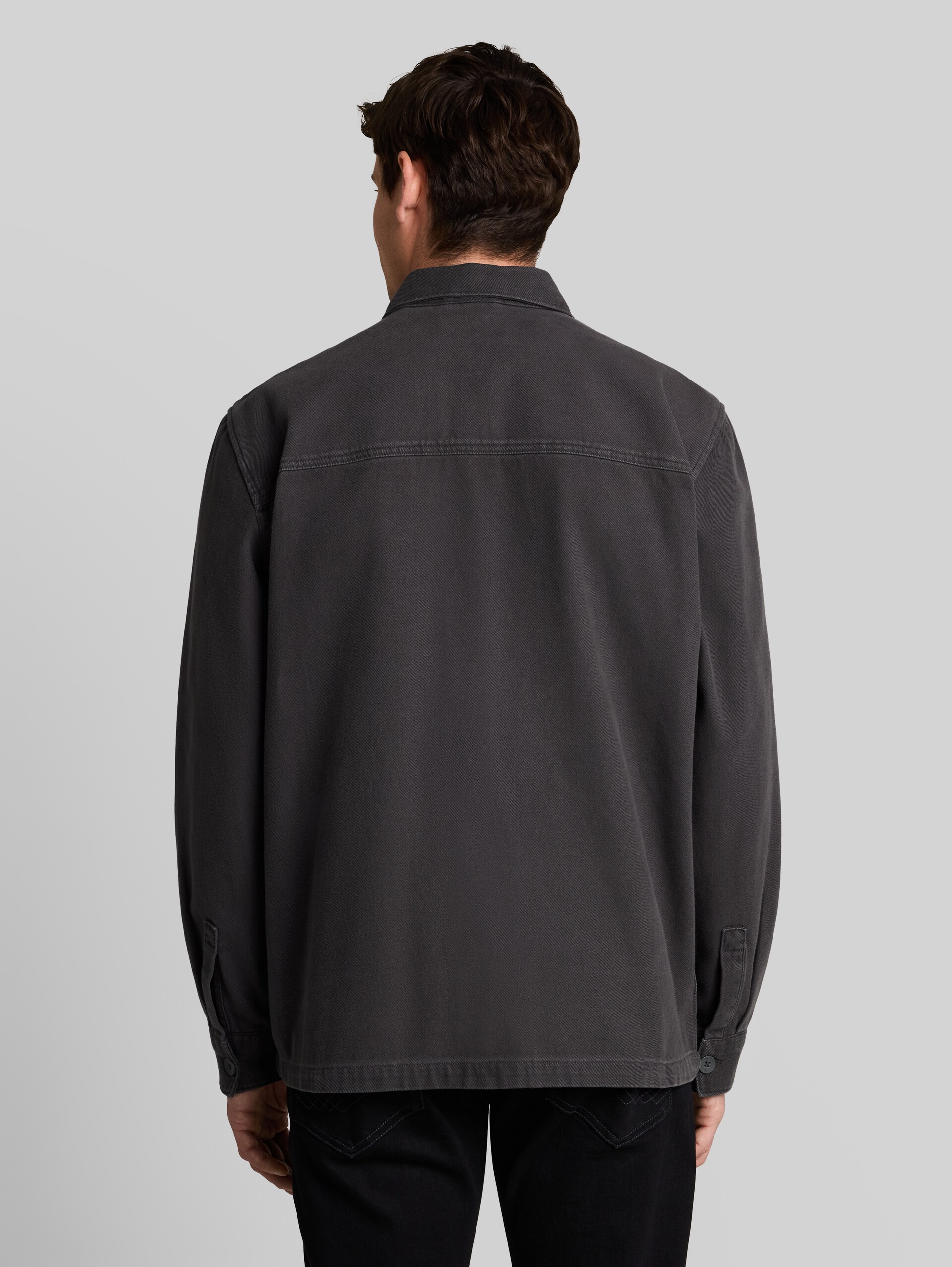 Surchemise à poches - Tarmac Grey - Découpe Vue arrière du modèle