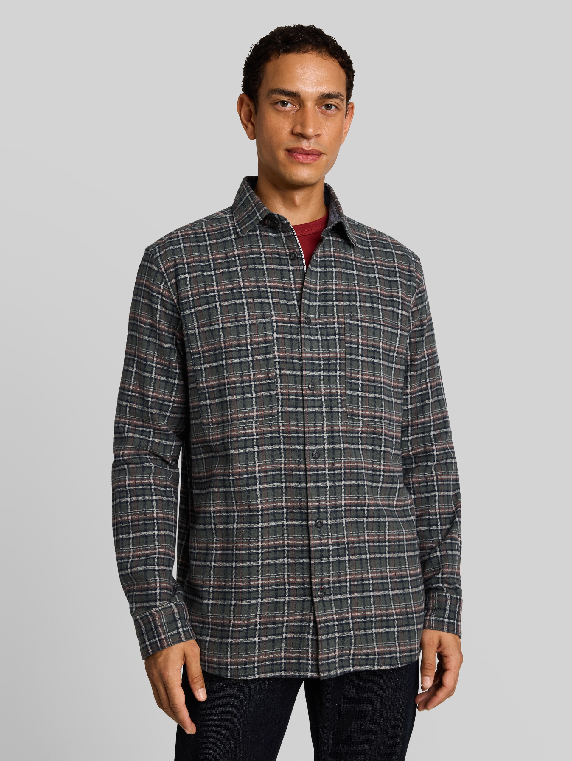 Comfort Fit Flanell-Hemd mit Karomuster - green based blue mint check - Ausschnitt Model-Vorderansicht