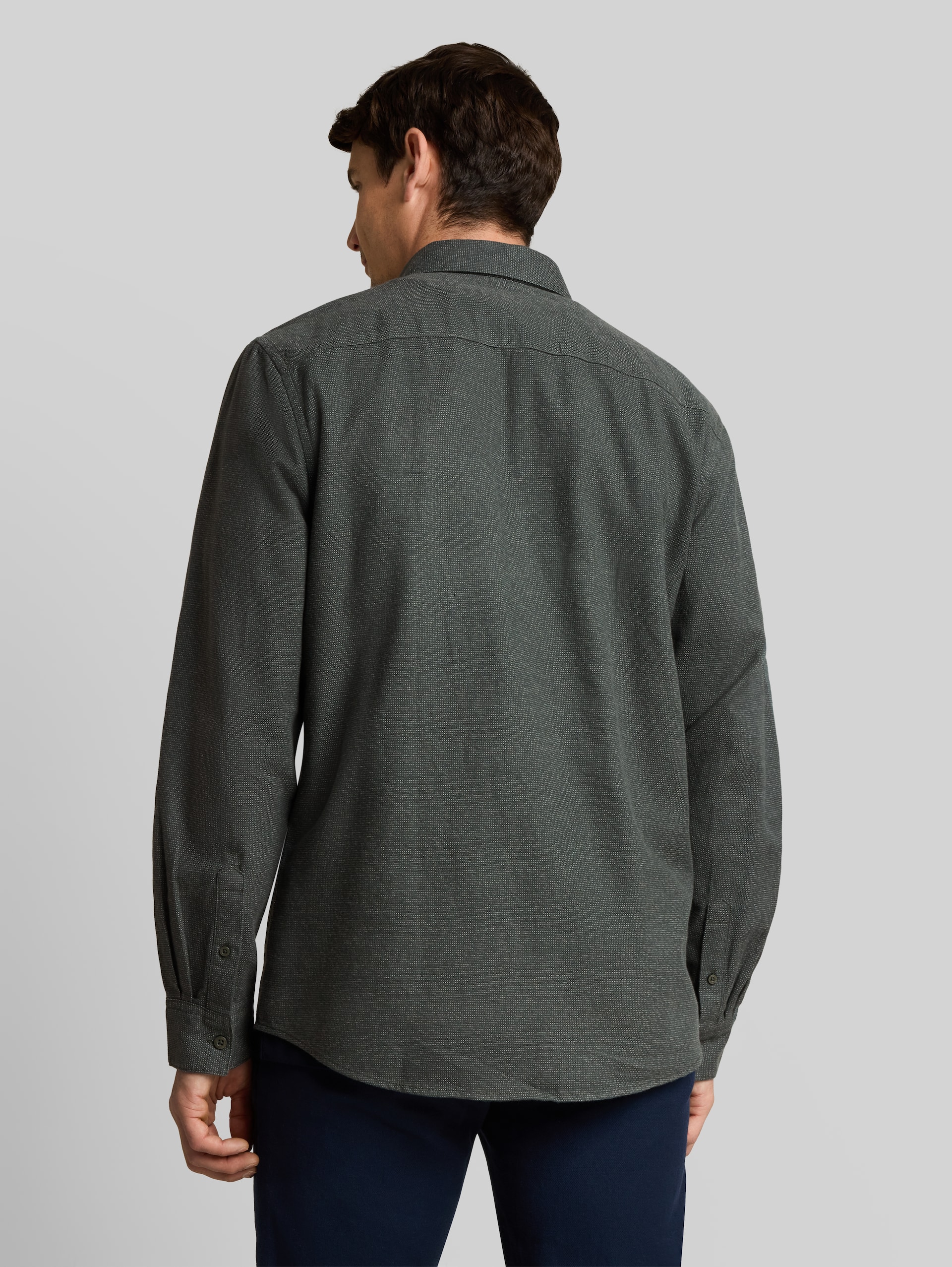 Chemise Regular Fit en coton - green based structure - Découpe Vue arrière du modèle