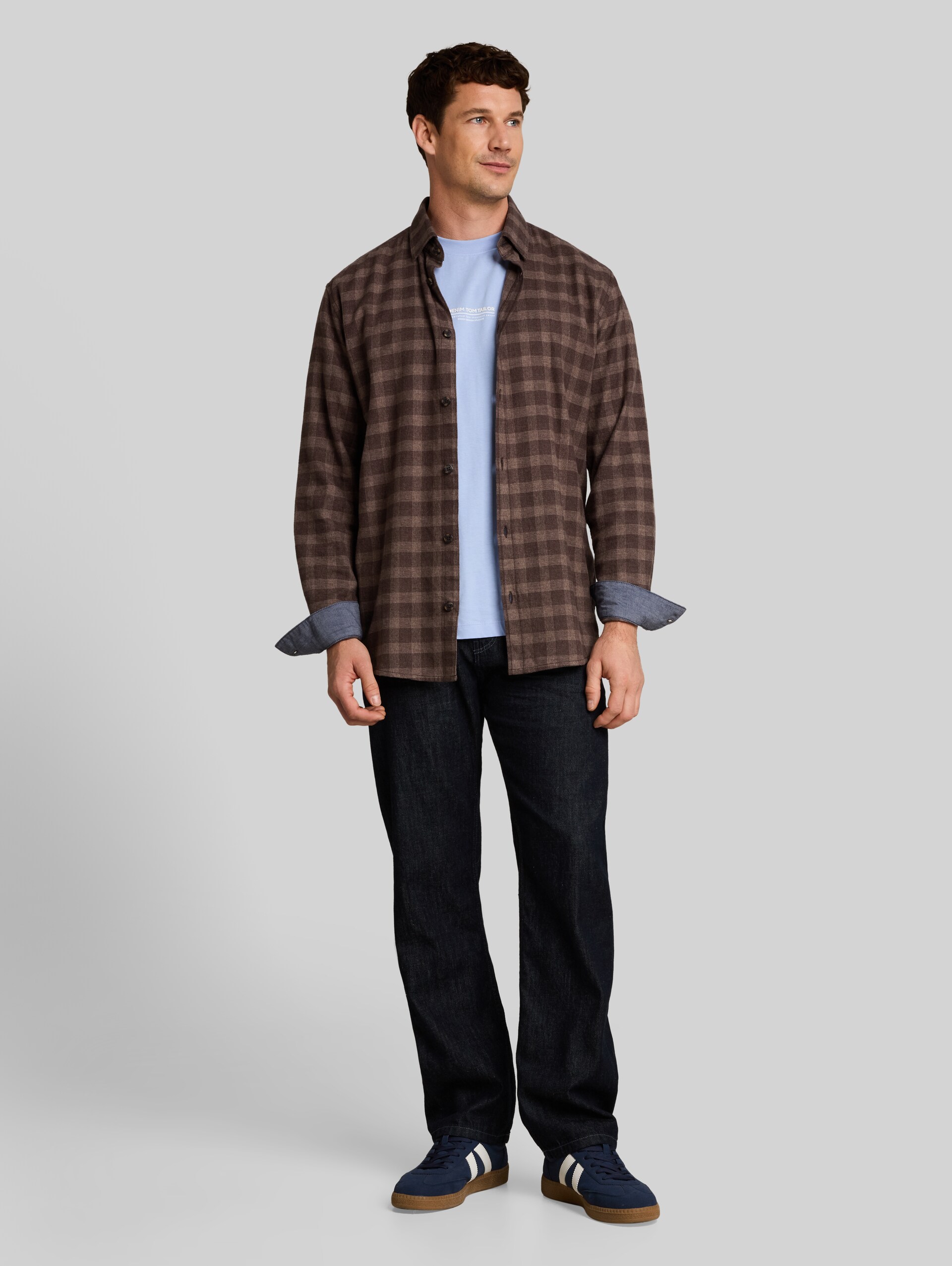 Regular Fit Flanell-Hemd mit Karomuster - dark brown grindle check - Model-Vorderansicht