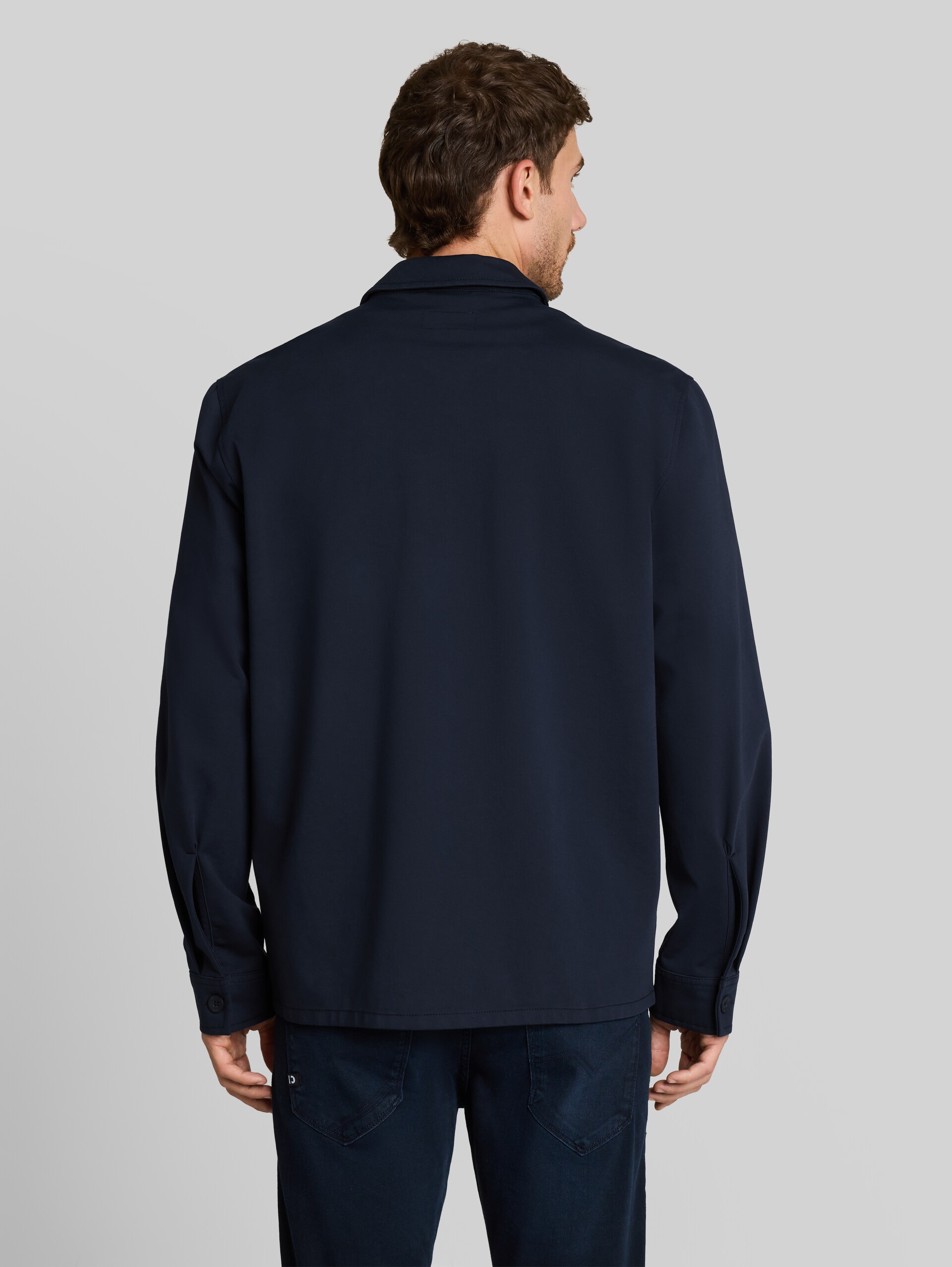 Sweat-overshirt met zakken - sky captain blue - Neklijn model-achteraanzicht