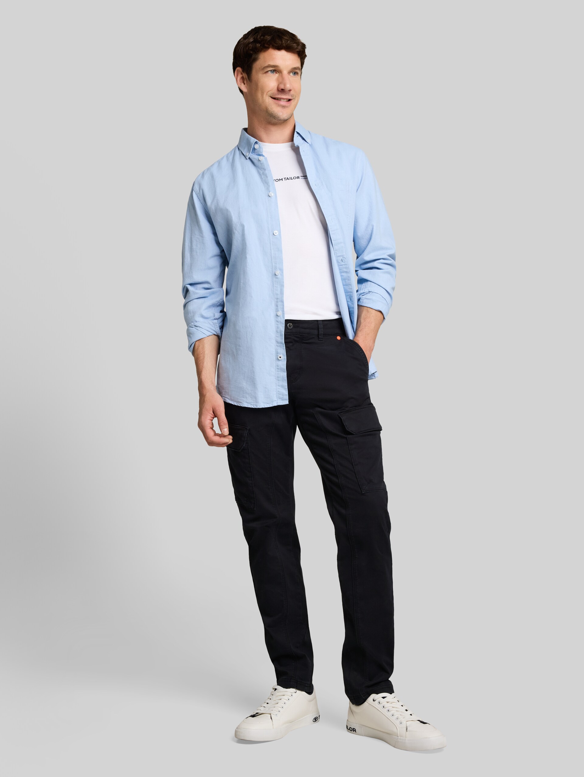 TTTYLER TAPERED cargobroek in gewassen look - Black - Model vooraanzicht