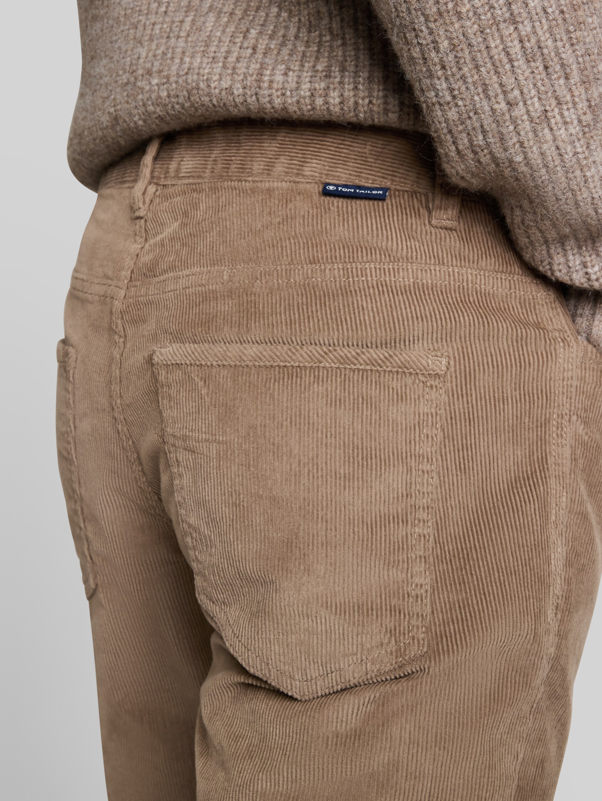 TTMARVIN STRAIGHT Cordhose - Driftwood Taupe - Detail-Model-Ansicht