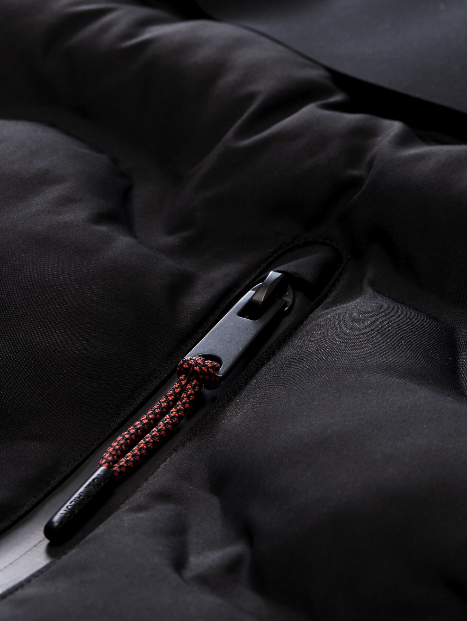 Hybrid Pufferjacke mit Kapuze - Black - Produkt-Detail-Ansicht