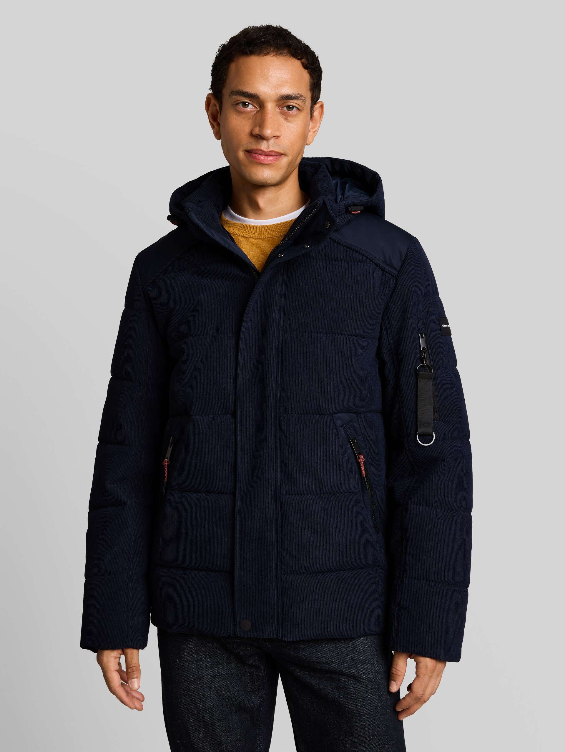 Puffer-Jacke mit abnehmbarer Kapuze - sky captain blue - Model-Vorderansicht