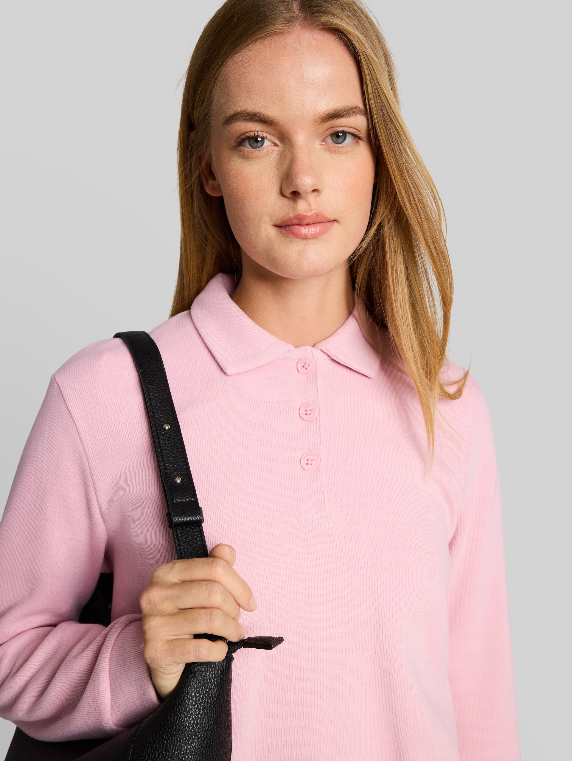 Cosy Sweatshirt mit Polokragen - pink melange - Detail-Model-Ansicht