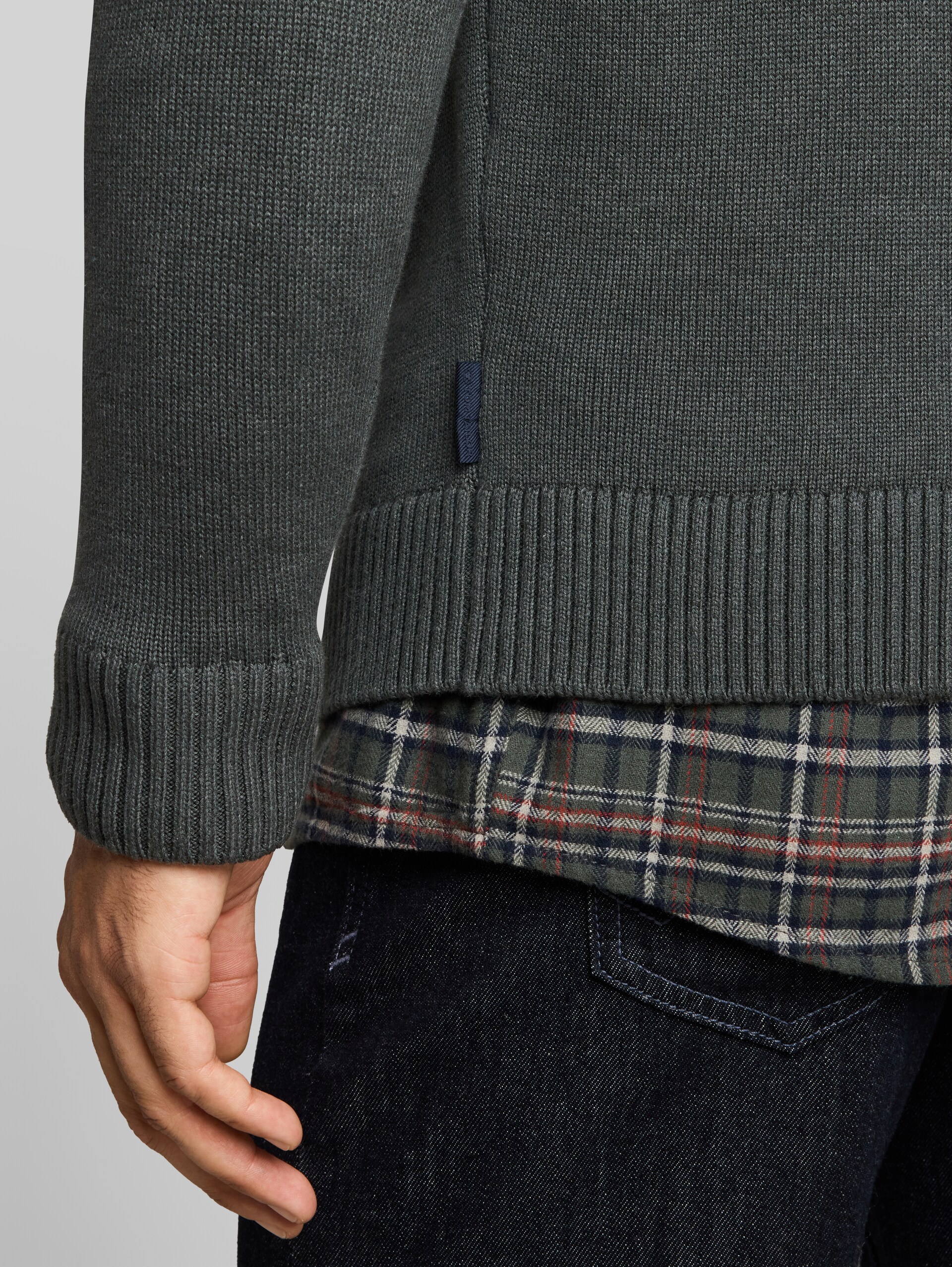 Pull en maille de coton - darkest olive melange - Vue détaillée du modèle