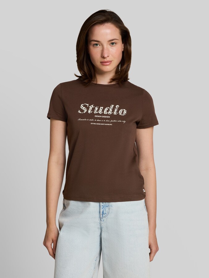T-Shirt mit Print von Denim Female, cool dark brown