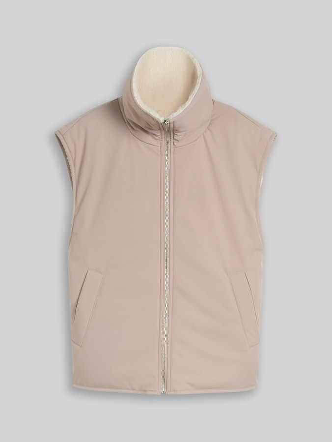 Teddy-vest dat aan twee kanten gedragen kan worden door Denim Female, atmosphere beige