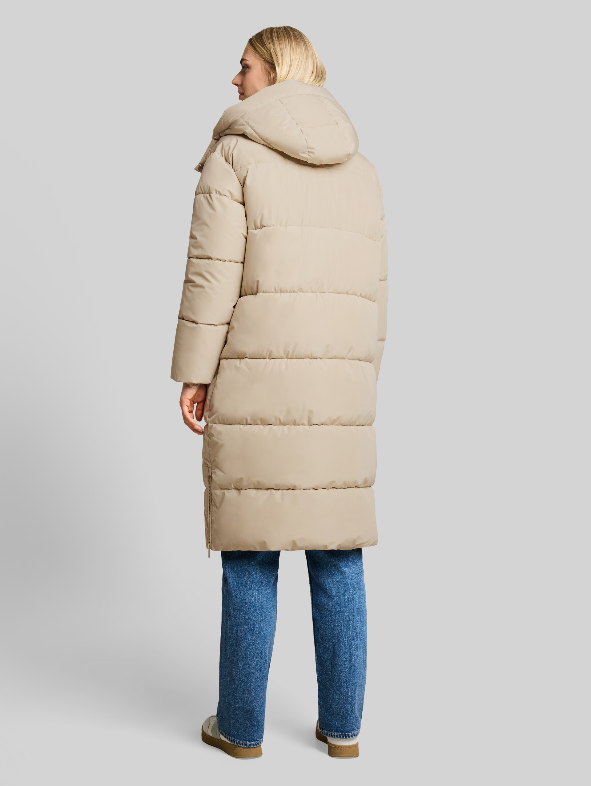 Puffer coat with detachable hood - Cashew Beige - Model-back view