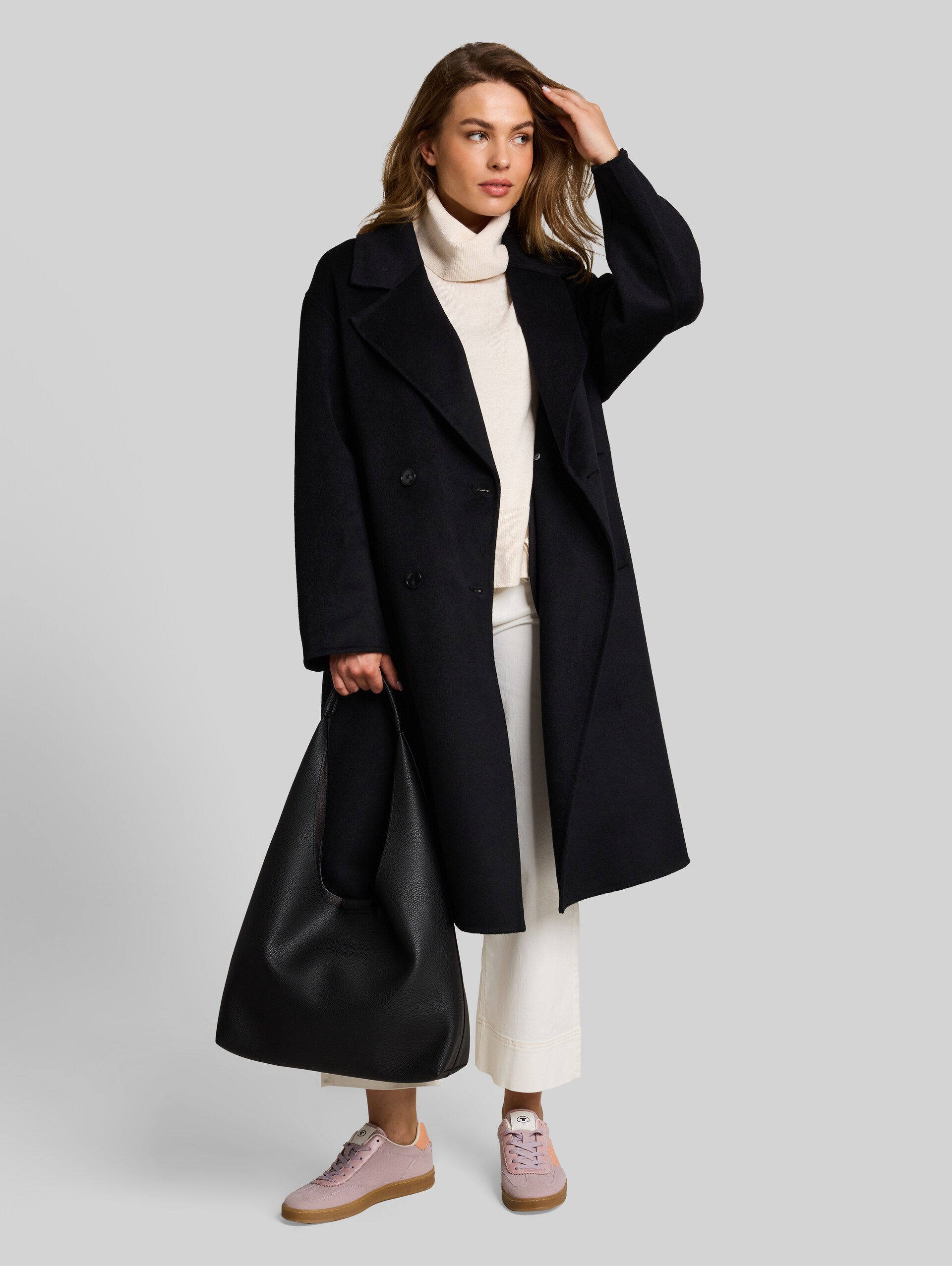 Wollen jas met losse pasvorm - deep black - zijaanzicht model