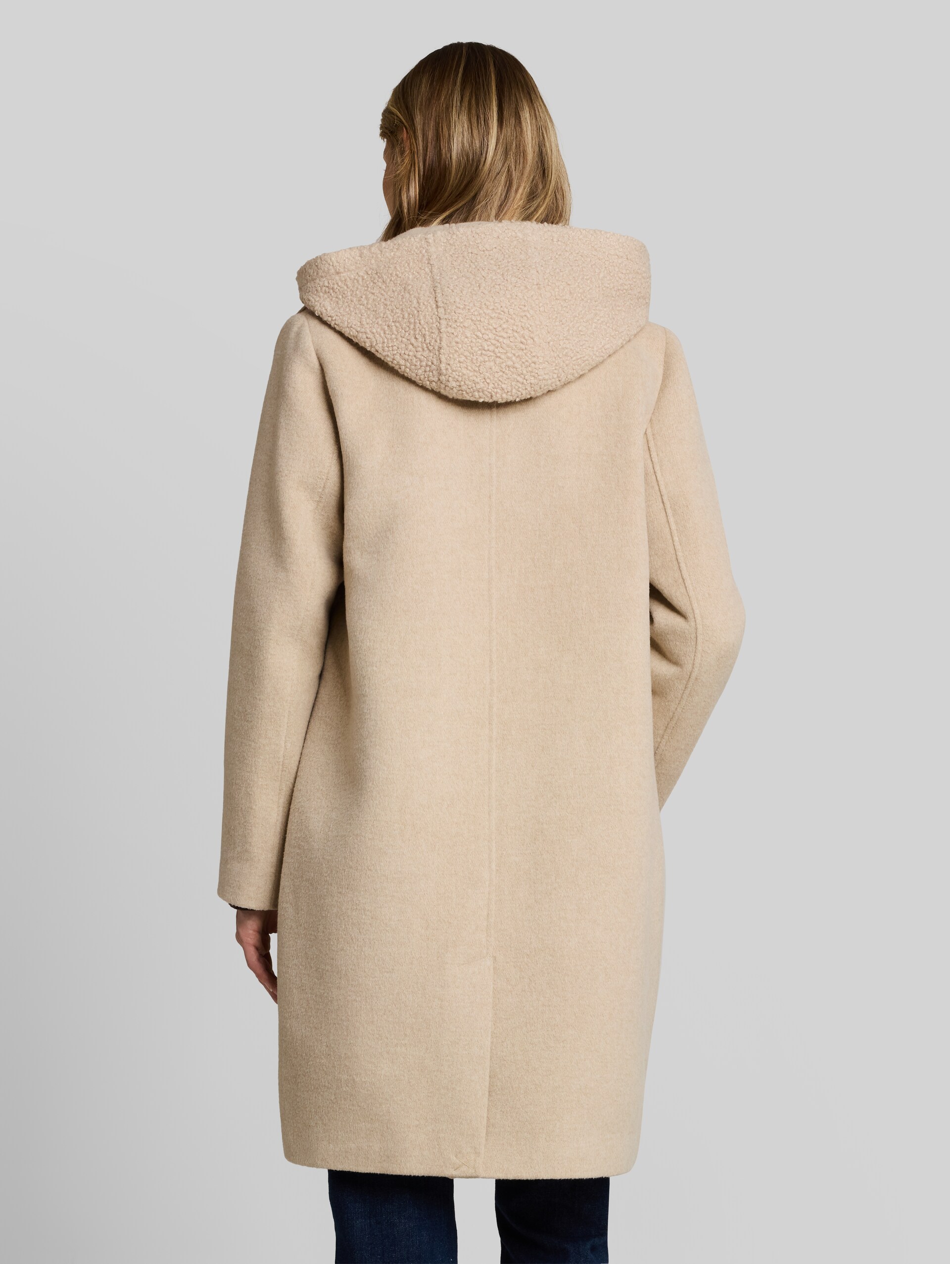 2-in-1 woollen coat with detachable insert - gravel beige melange - Model-back view