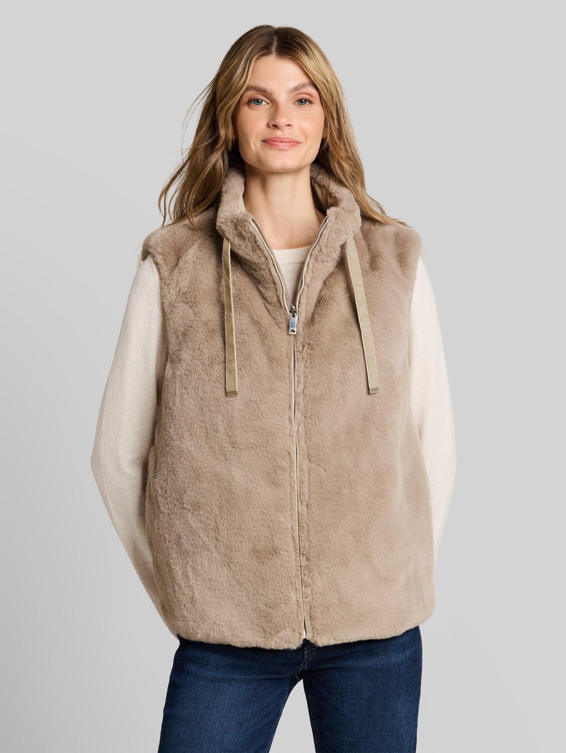 2-in-1 imitatiebontvest met omkeerfunctie - soft taupe grey - Model vooraanzicht