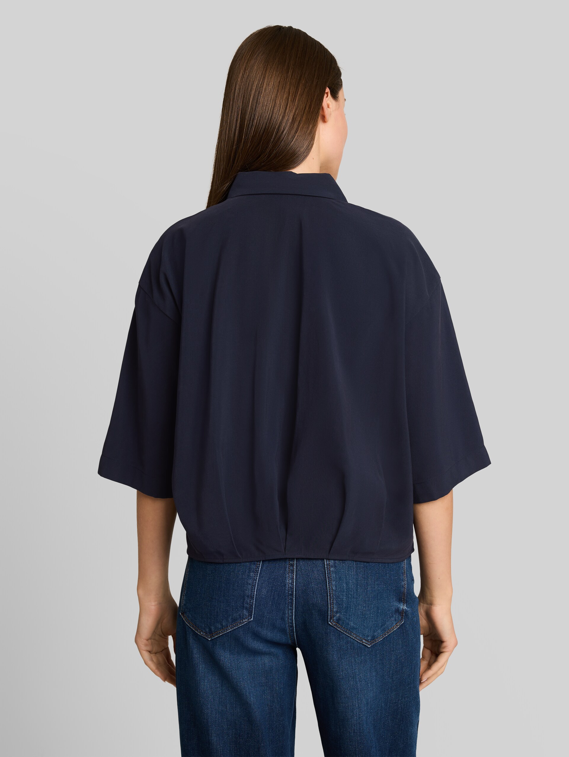 Chemisier oversize à manches 3/4 - sky captain blue - Découpe Vue arrière du modèle