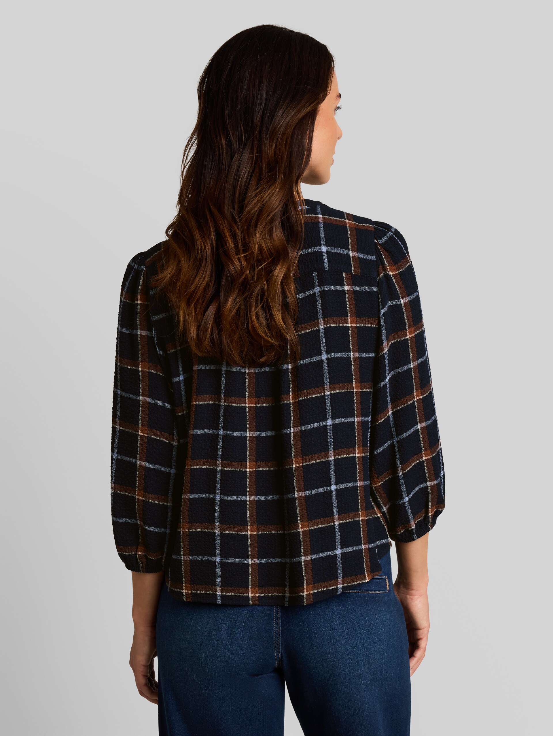 Chemisier en seersucker à carreaux - navy camel beige check - Découpe Vue arrière du modèle