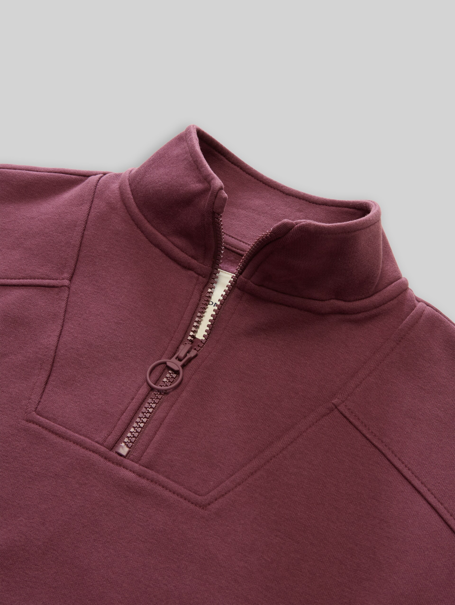 Oversize Troyer Sweatshirt - rusty burgundy - Detail-Model-Ansicht