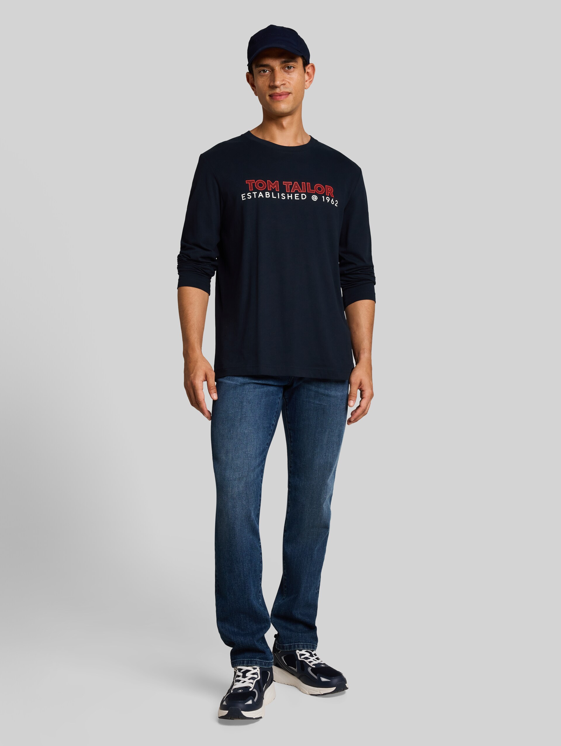 Langarmshirt mit Logo-Print - sky captain blue - Model-Vorderansicht