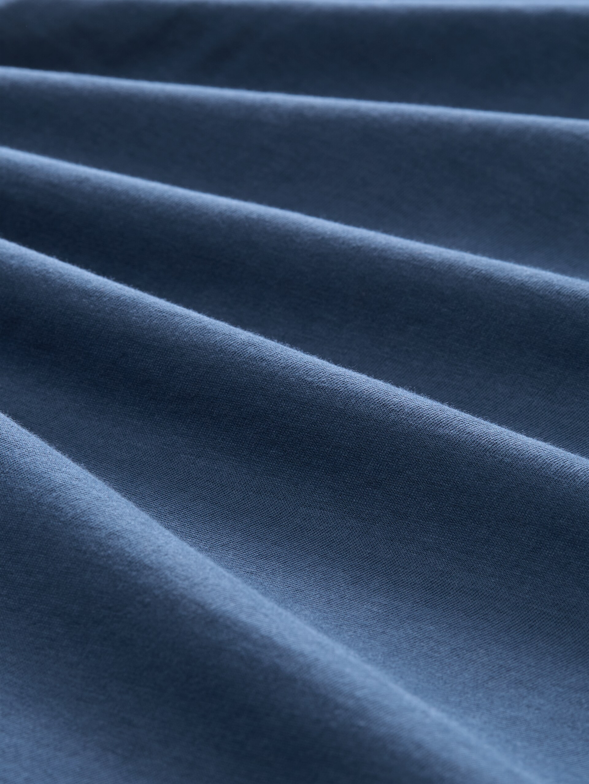T-Shirt mit Print - Dark Duck Blue - Material-Ansicht