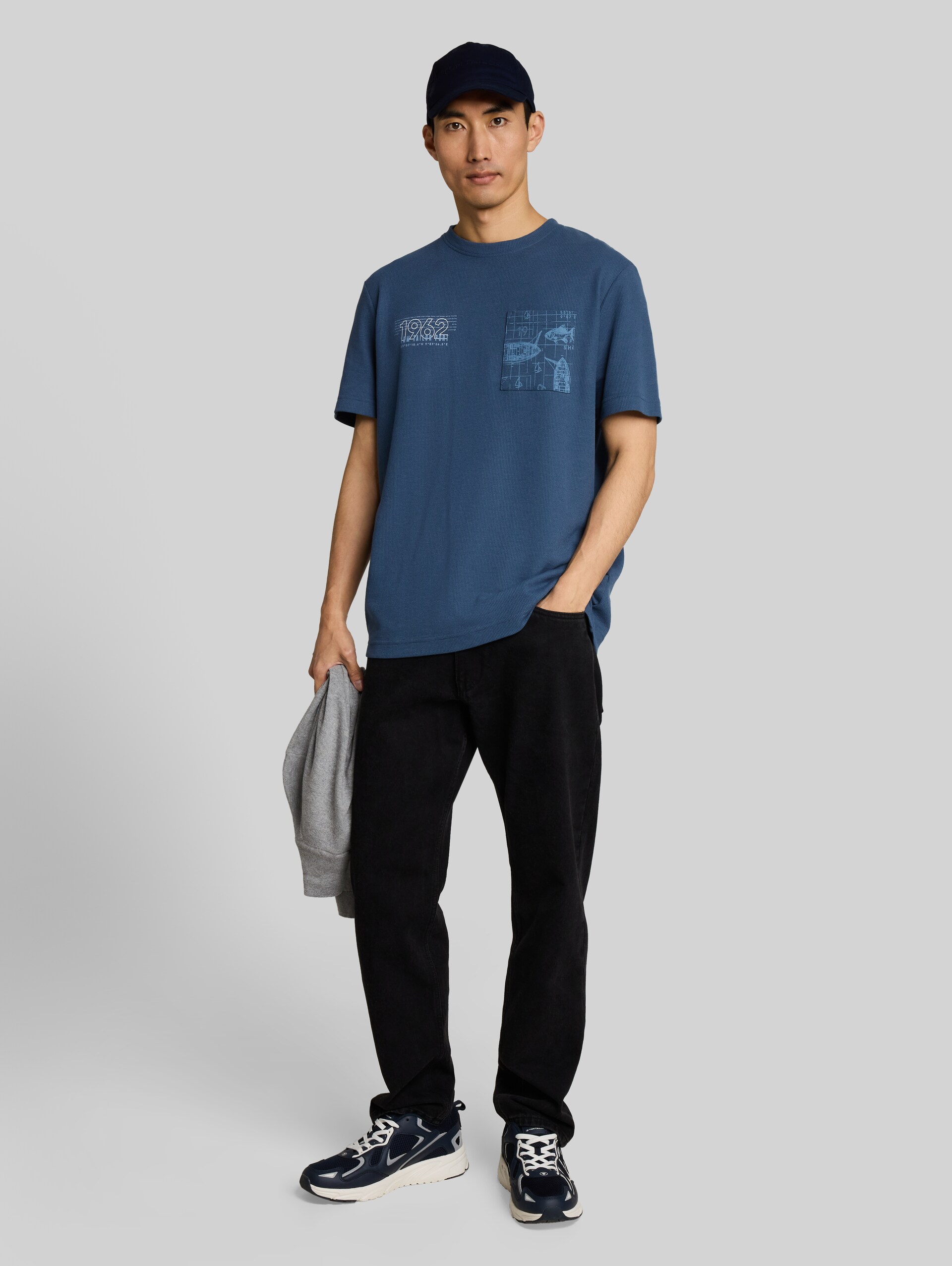 T-shirt met wafelstructuur - Dark Duck Blue - Model vooraanzicht