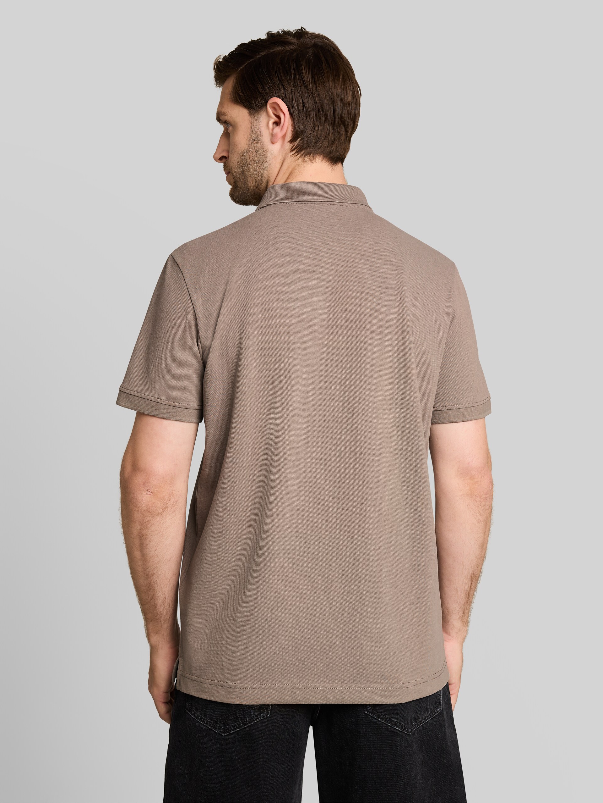 Piqué poloshirt met geborduurd logo - Driftwood Taupe