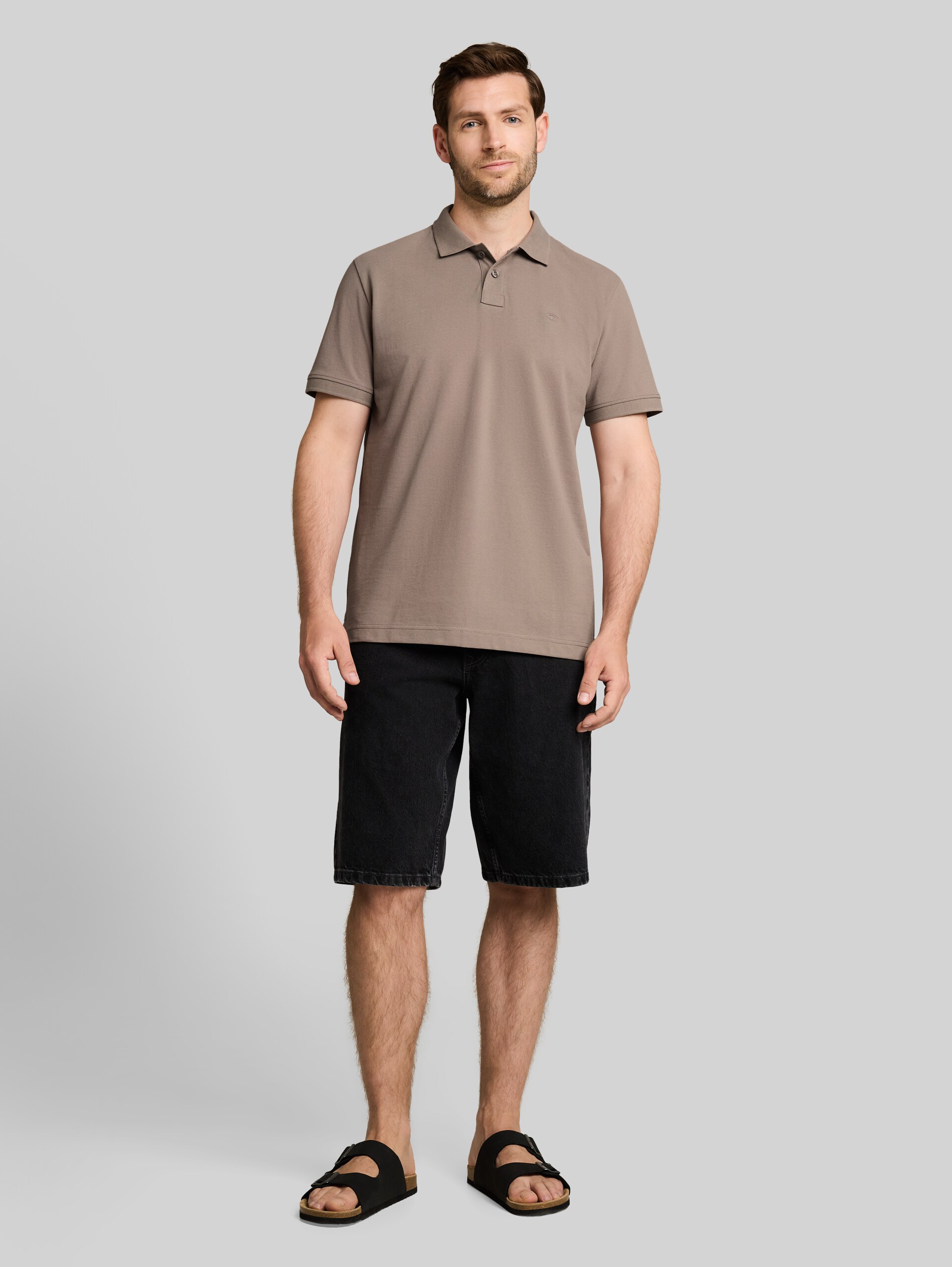 Piqué poloshirt met geborduurd logo - Driftwood Taupe