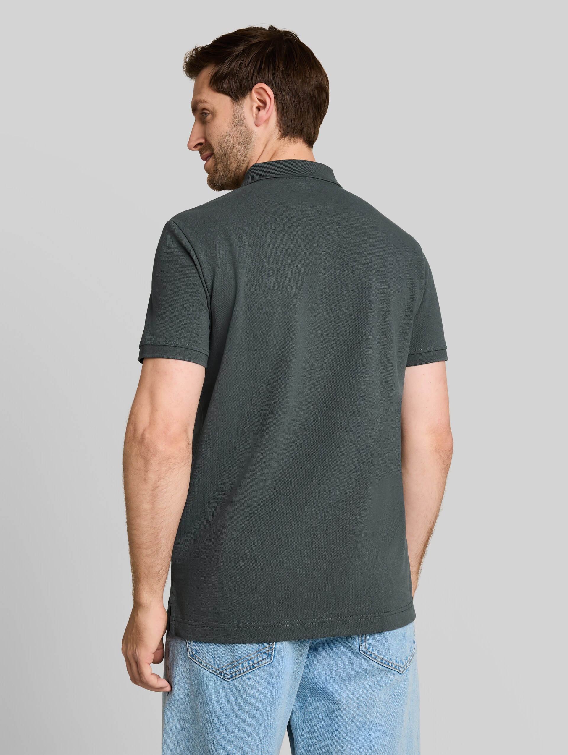 Piqué Poloshirt mit Logo-Stickerei - Darkest Olive