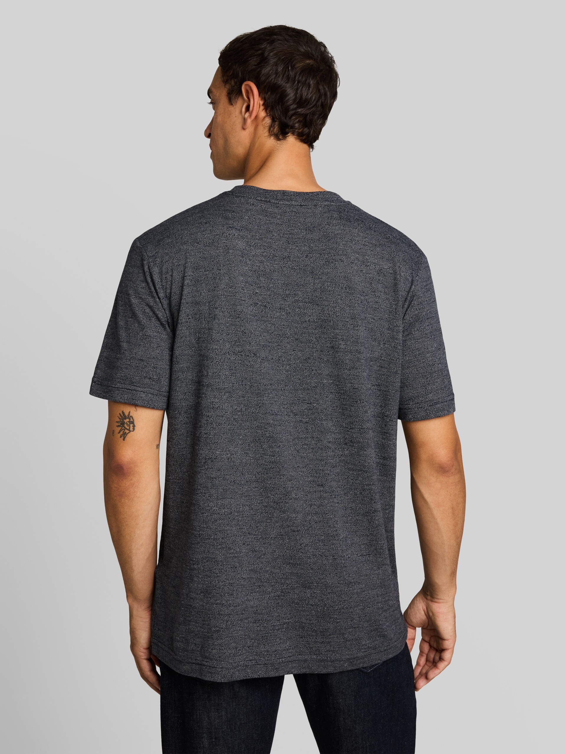 T-shirt met print - navy gardenia white injected - Neklijn model-achteraanzicht