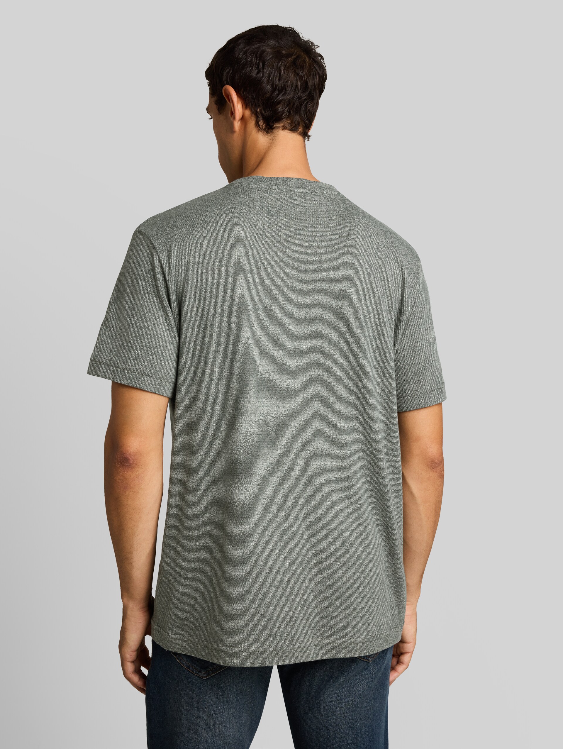 T-shirt met print - mint olive injected stripe - Neklijn model-achteraanzicht
