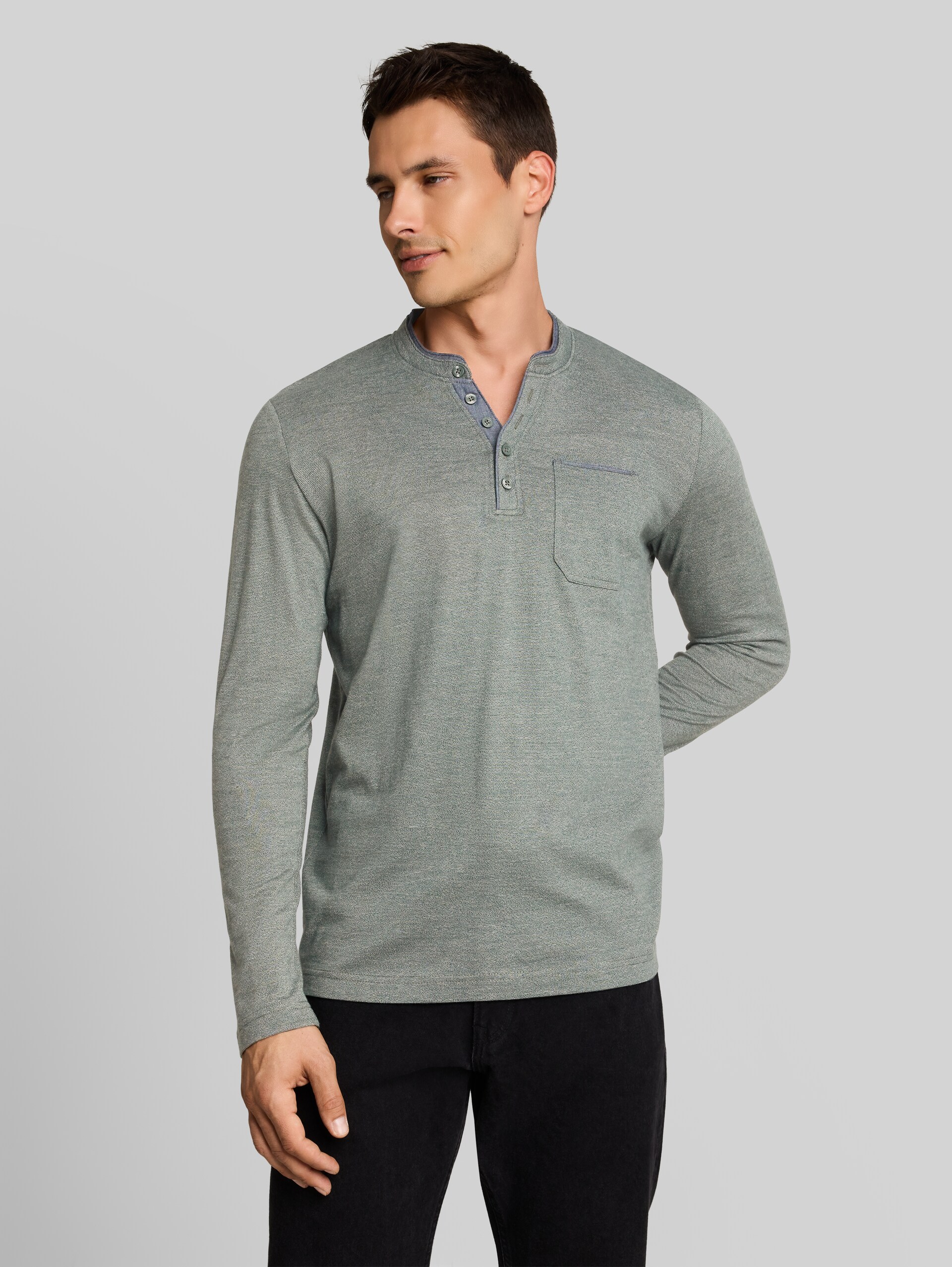 Serafino T-shirt met lange mouwen en borstzak - mint olive injected stripe - Nek model vooraanzicht