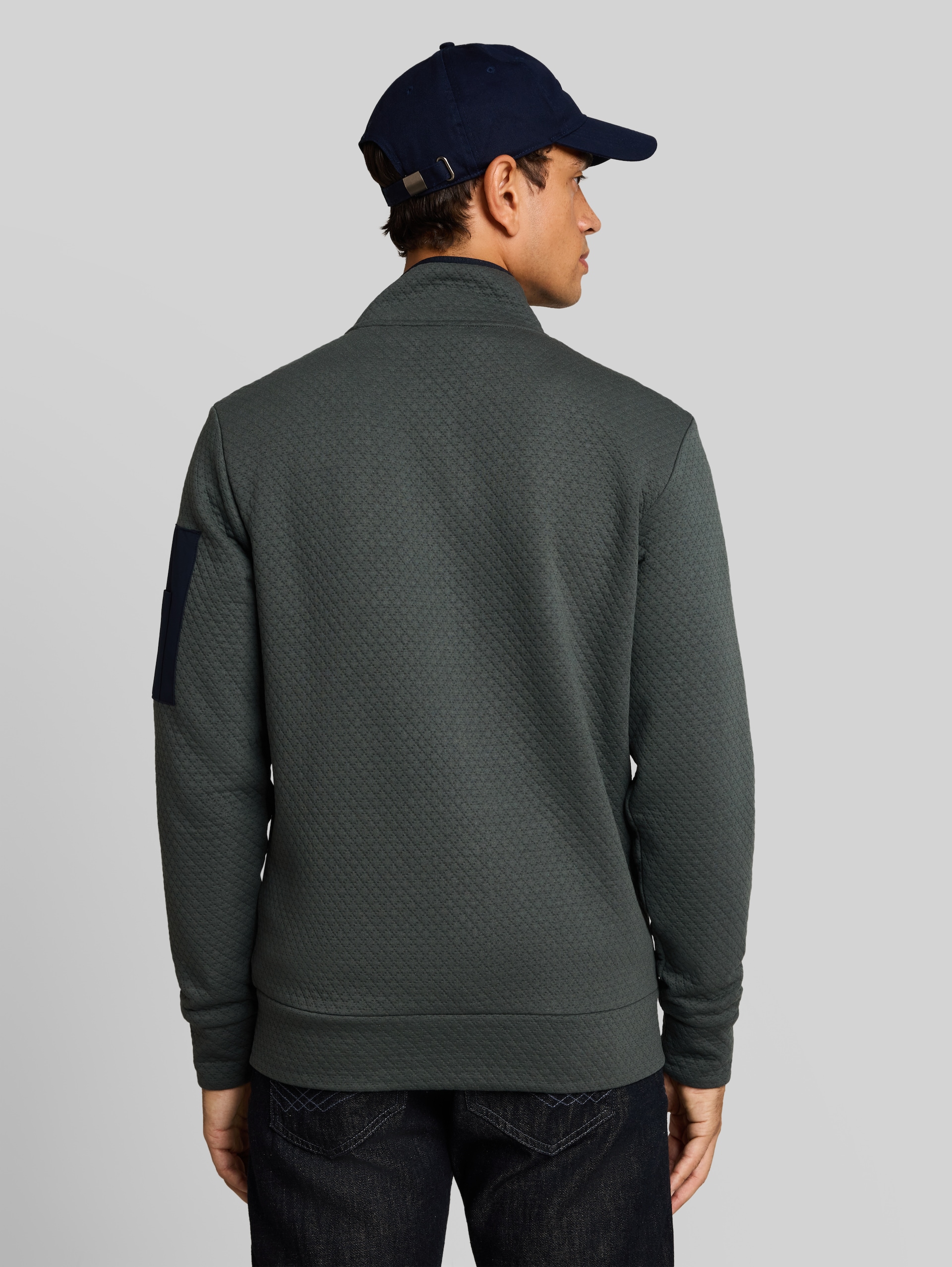 Veste sweat à col montant - Darkest Olive - Découpe Vue arrière du modèle