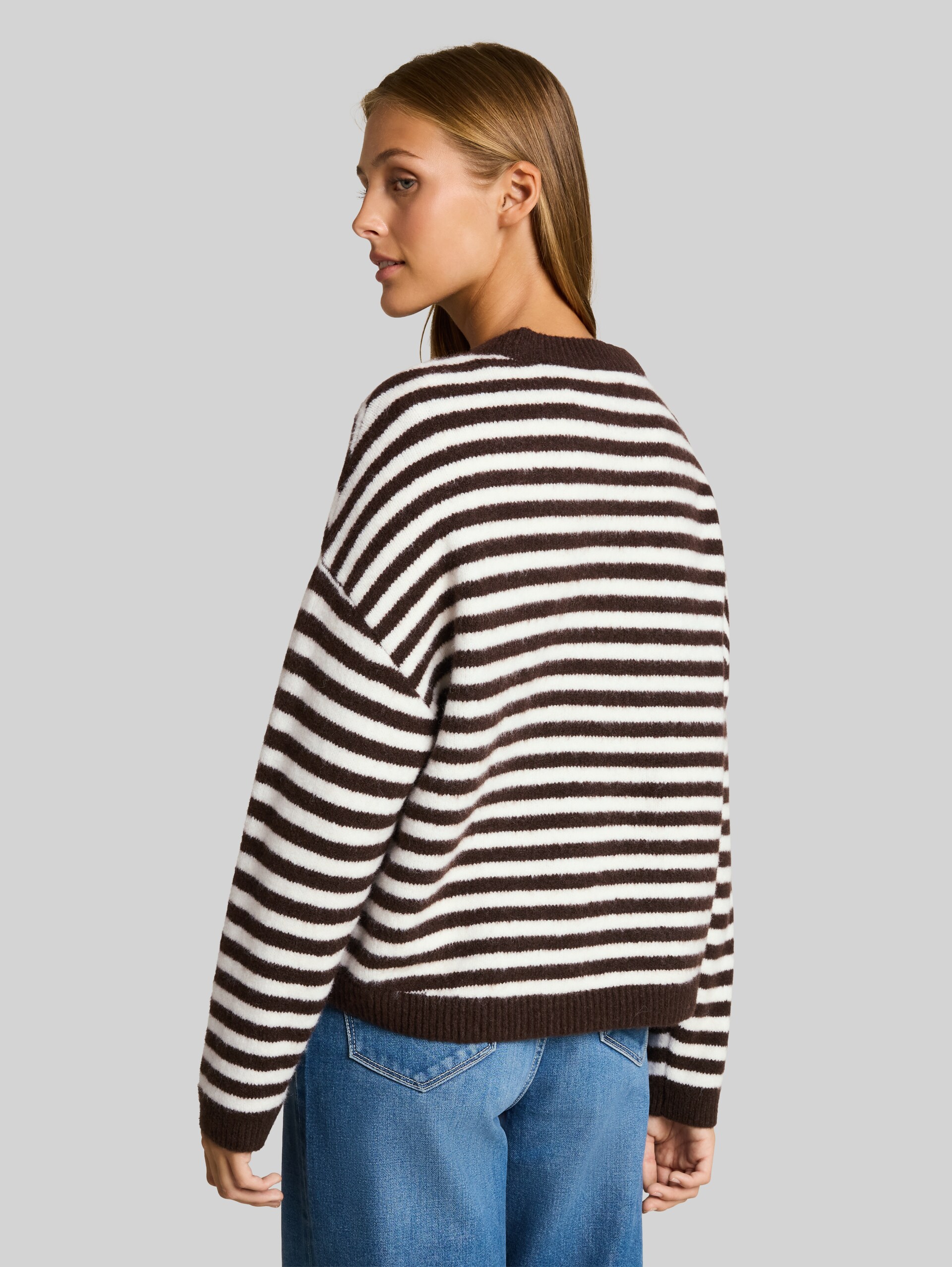 Pull en maille douillet à rayures - brown white stripe