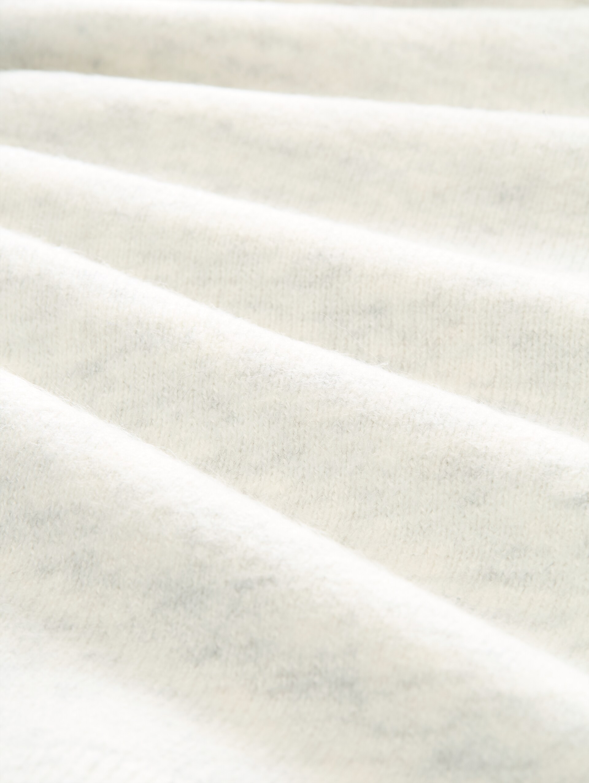 Cosy Strickpullover mit Stehkragen - light creme melange - Material-Ansicht