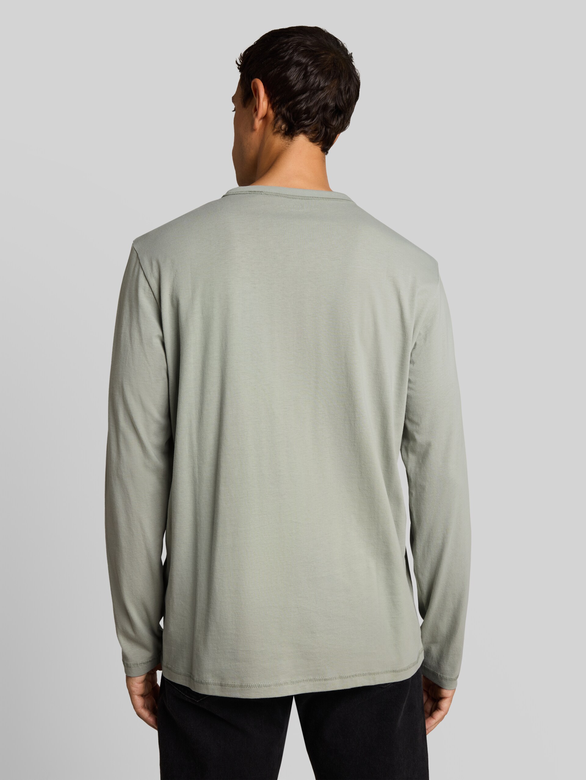 Langarmshirt mit Print - iron mint - Auschnitt Model-Rückansicht