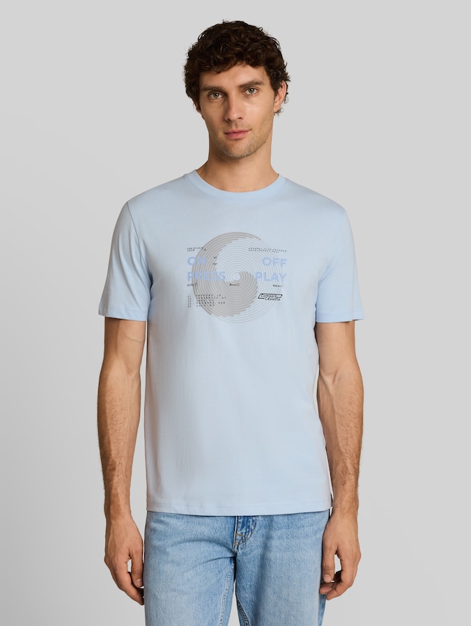 T-Shirt mit Print von Denim Male, Light Metal Blue