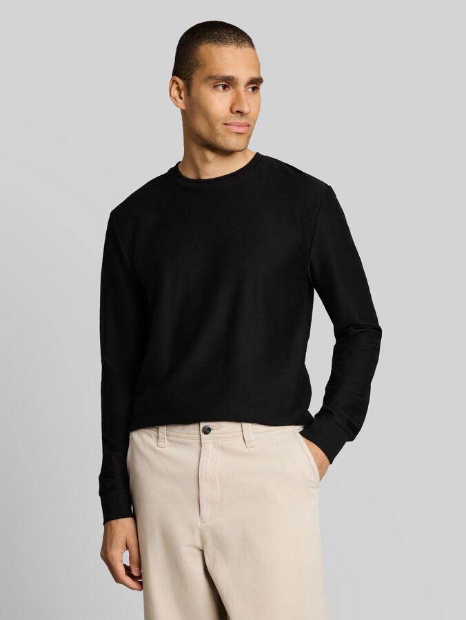 Long-sleeved T-shirt with logo badge by Denim Male, Black