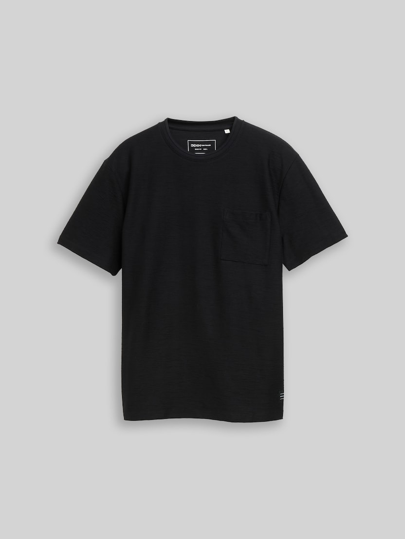 T-Shirt mit Brusttasche von Denim Male, Black