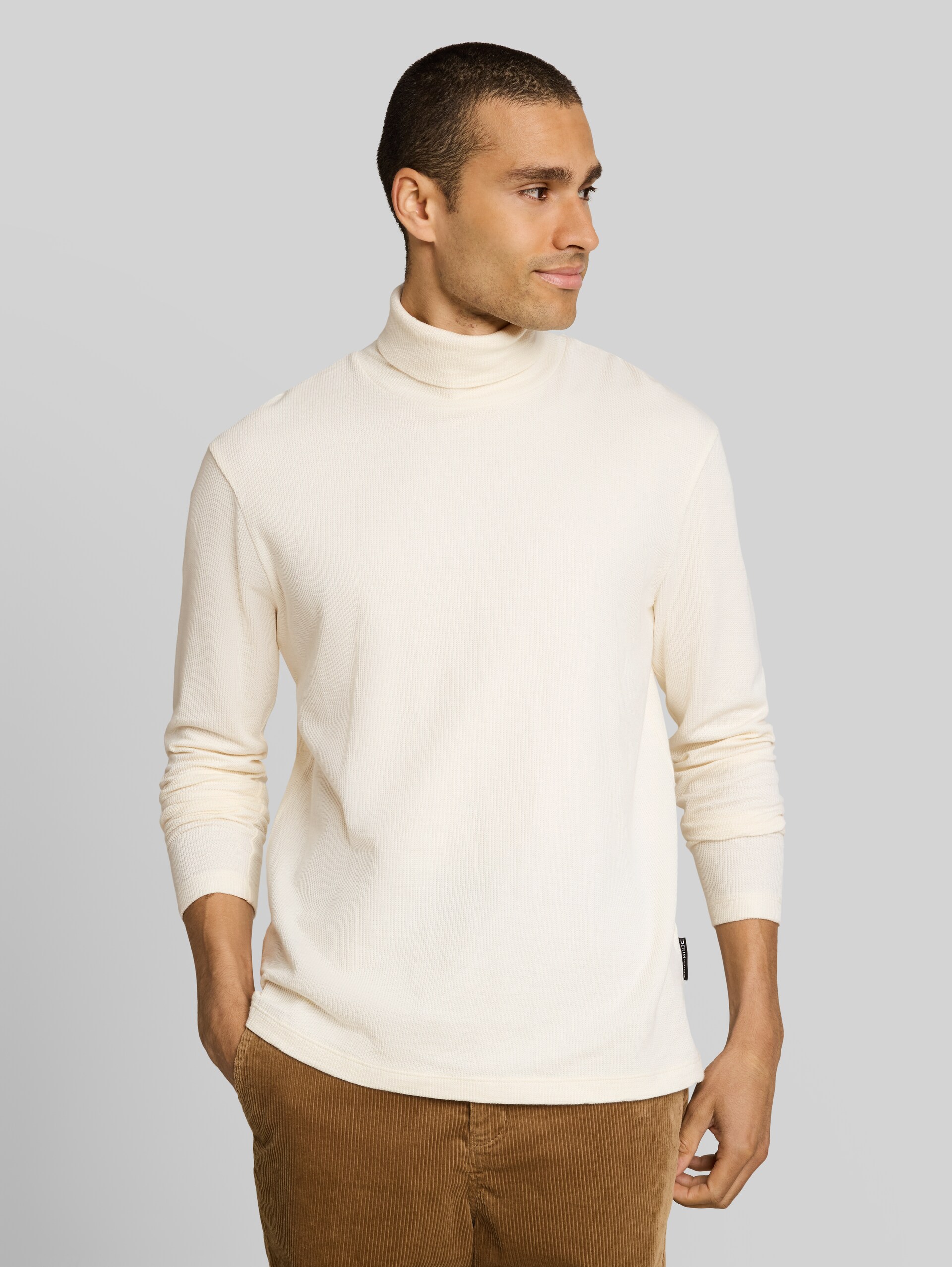 Pull à col roulé en coton - Gardenia White - Découpe Vue de face du modèle