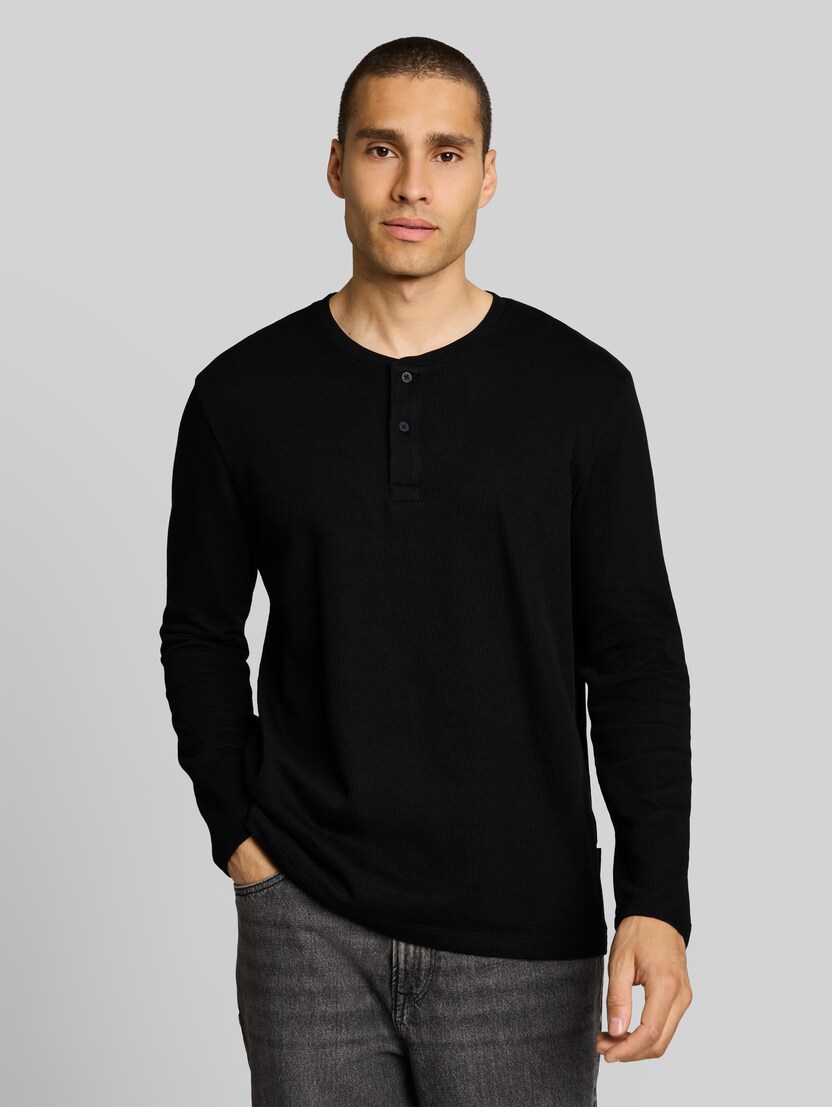 T-shirt Henley à manches longues avec col côtelé par Denim Male, Black