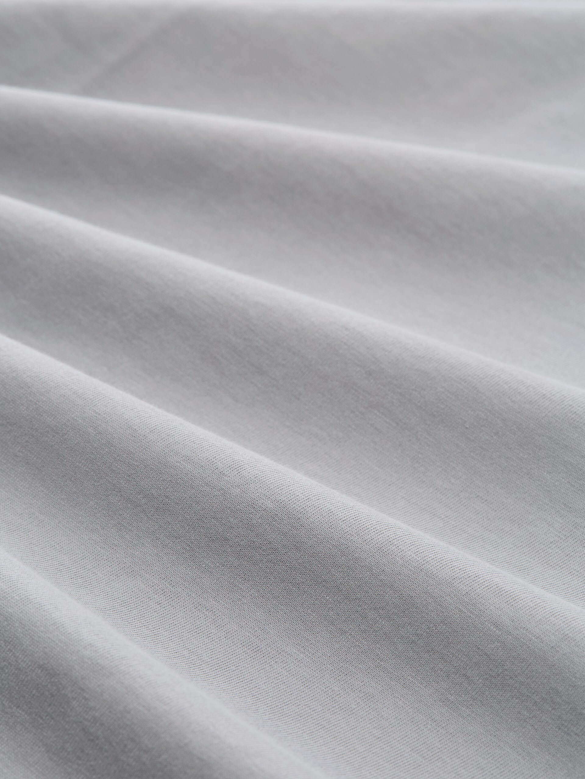 Relaxed Fit T-Shirt mit Rückenprint - ultimate grey - Material-Ansicht