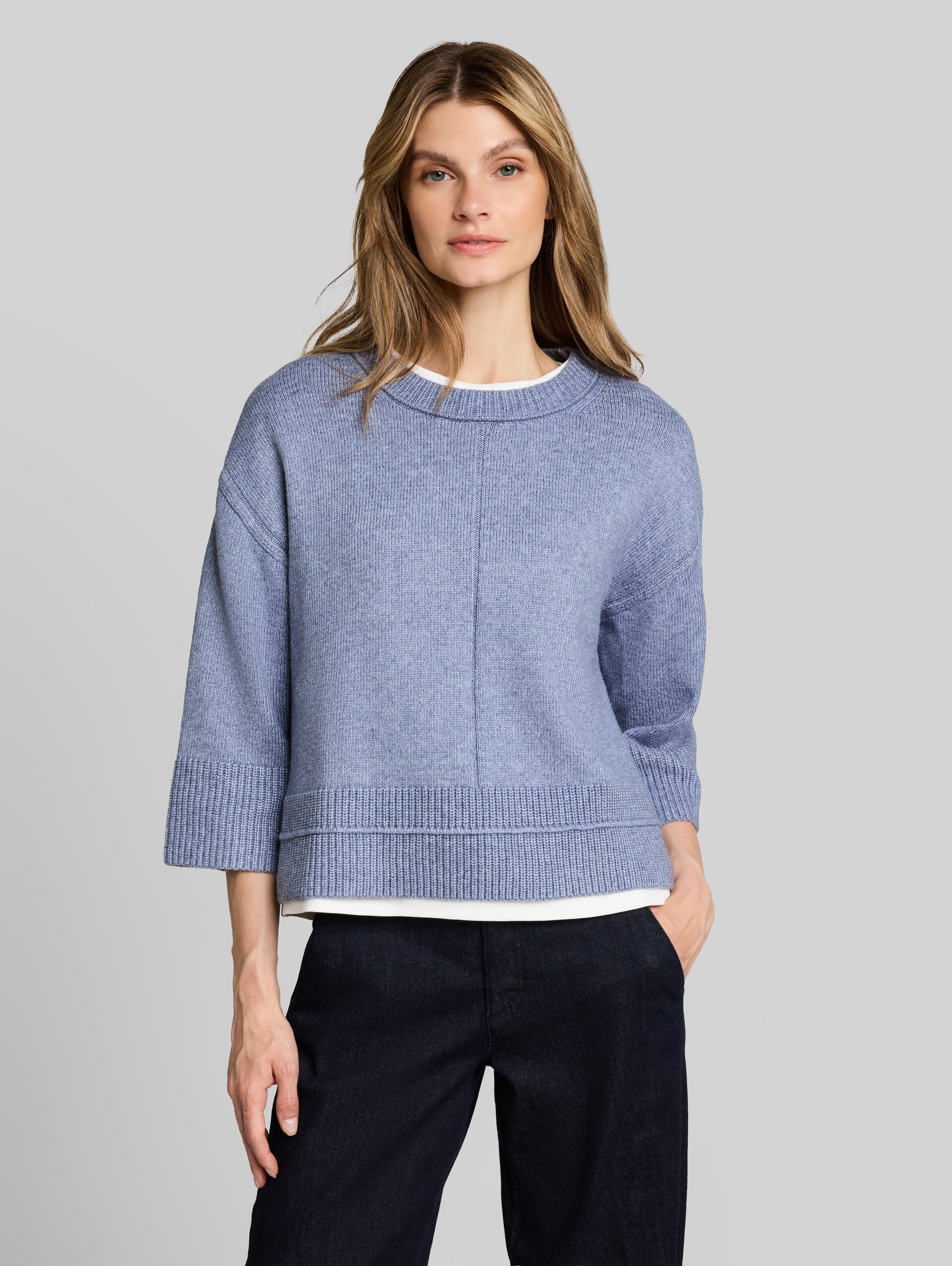 Pull en maille confortable à la coupe ample - fern blue melange - Découpe Vue de face du modèle