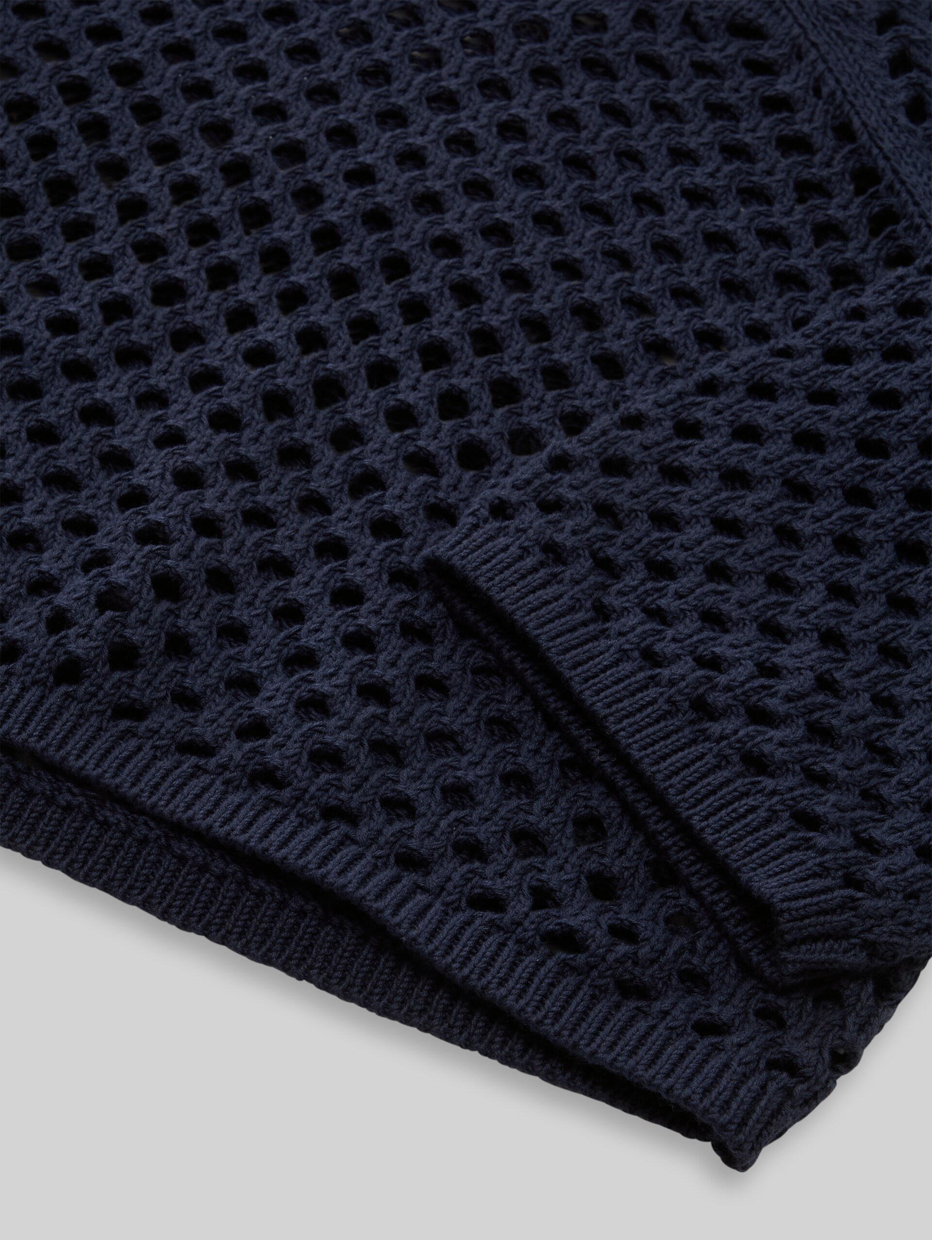 Cropped gebreide trui met gaasmotief - Parisien Night Blue - Detailaanzicht model
