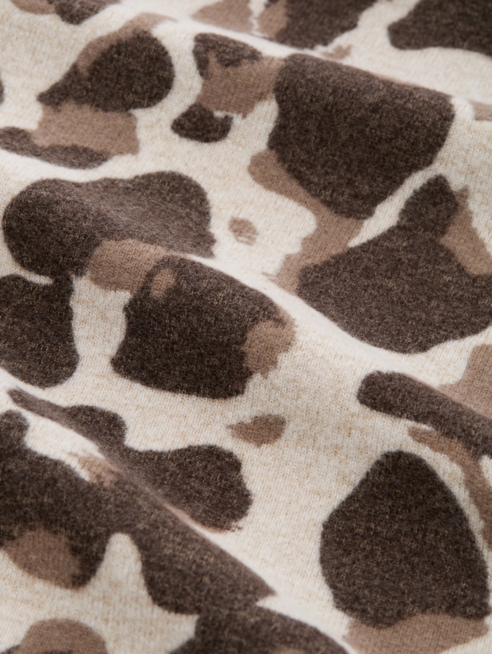 Cosy Langarmshirt mit Muster - beige melange brown  leo print - Material-Ansicht