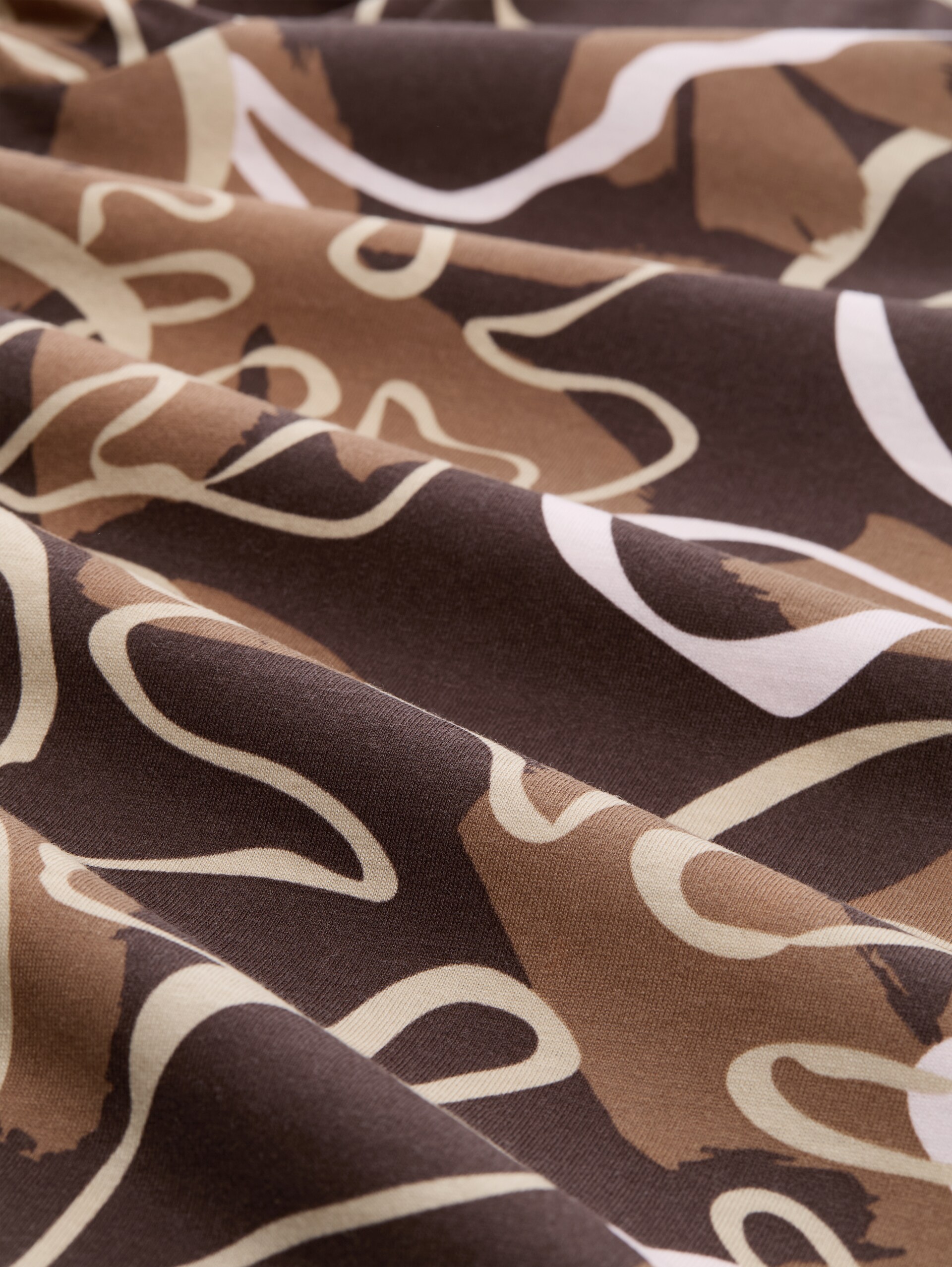 Blusenshirt mit Blumenmuster - brown big flower design - Material-Ansicht