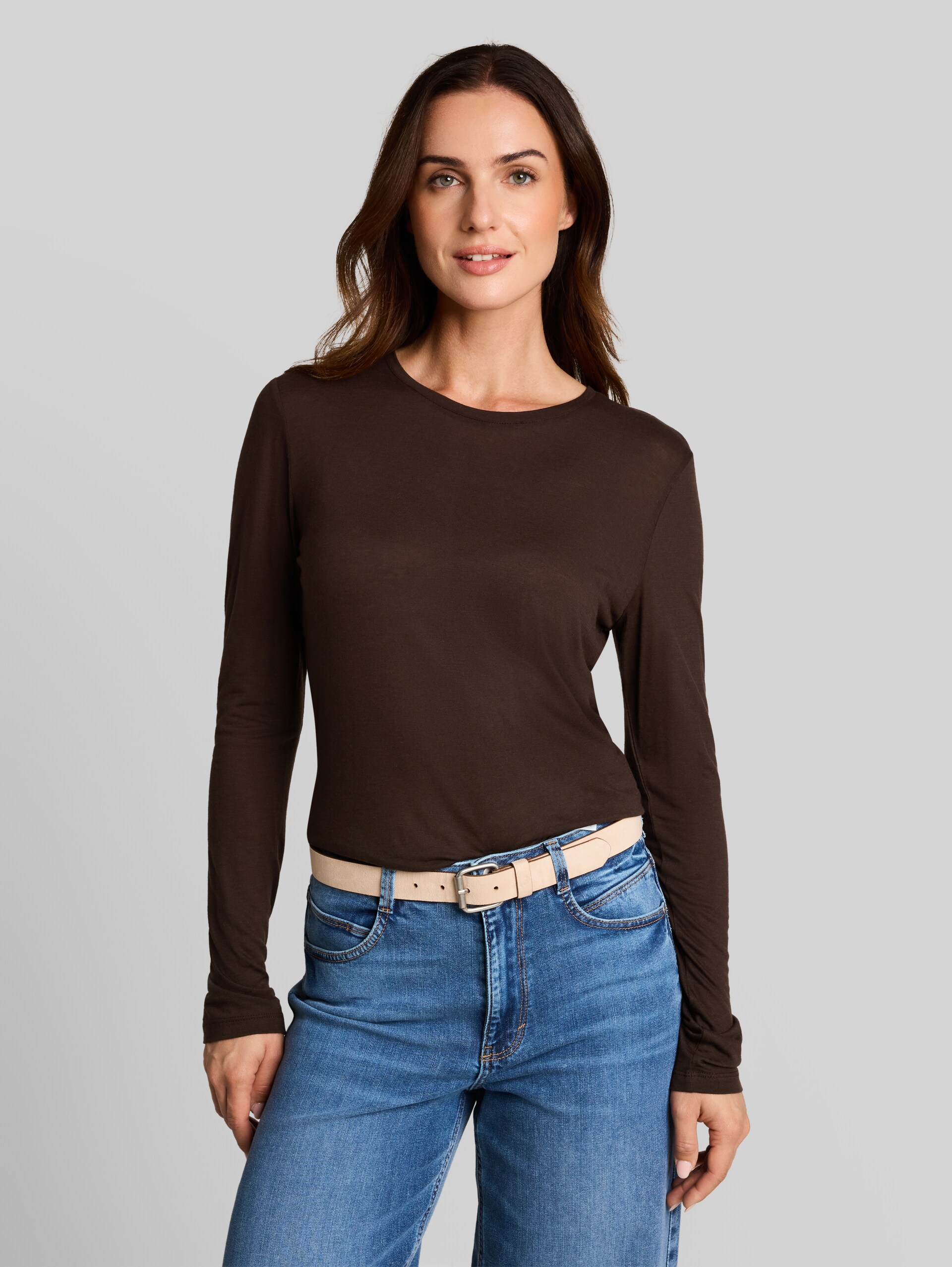 Slim Fit Langarmshirt mit Wollanteil - java dark brown melange - Ausschnitt Model-Vorderansicht