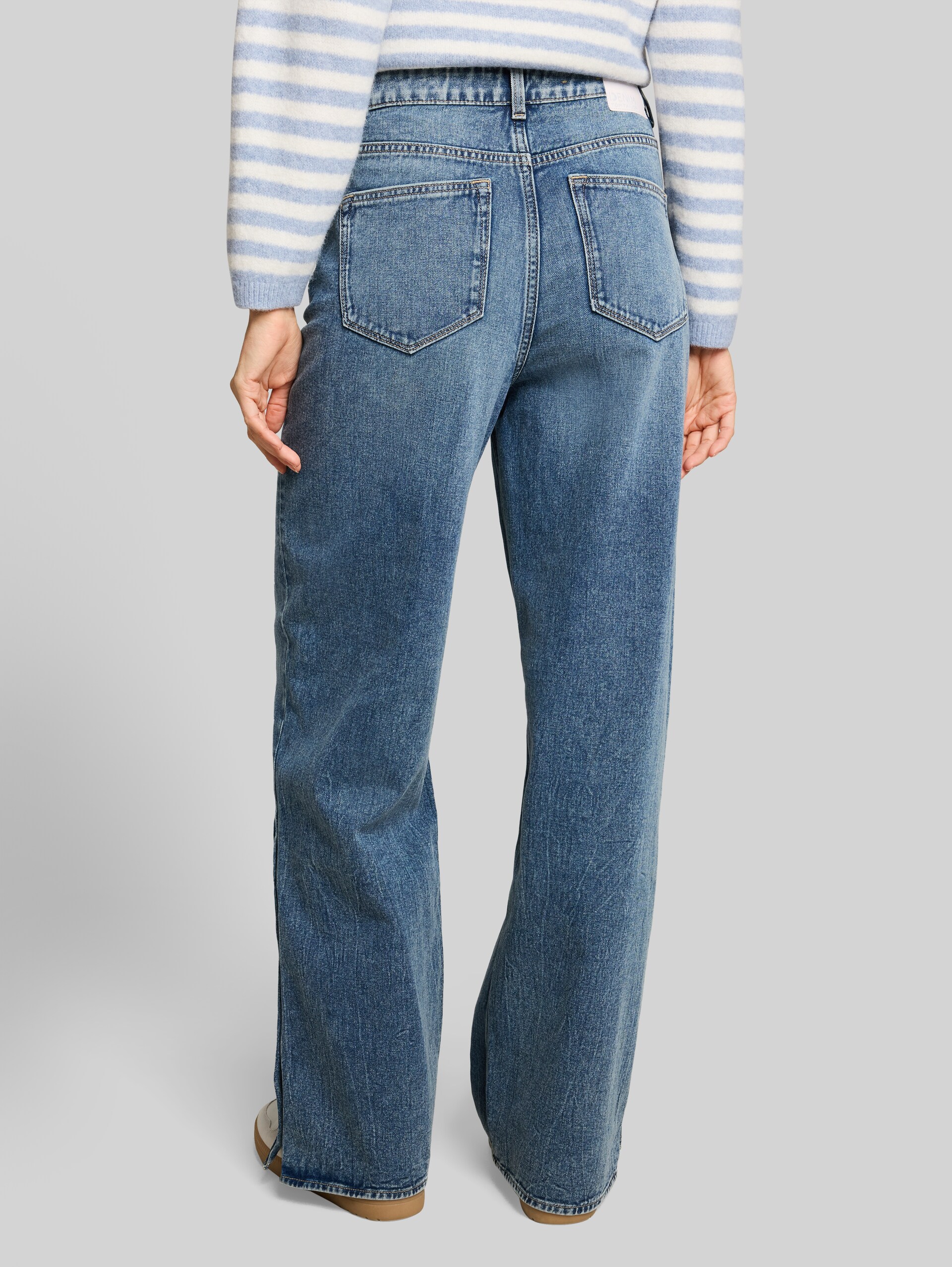 Jean TTLINOUS WIDE avec détails boutonnés - vintage used mid stone blue - Découpe Vue arrière du modèle
