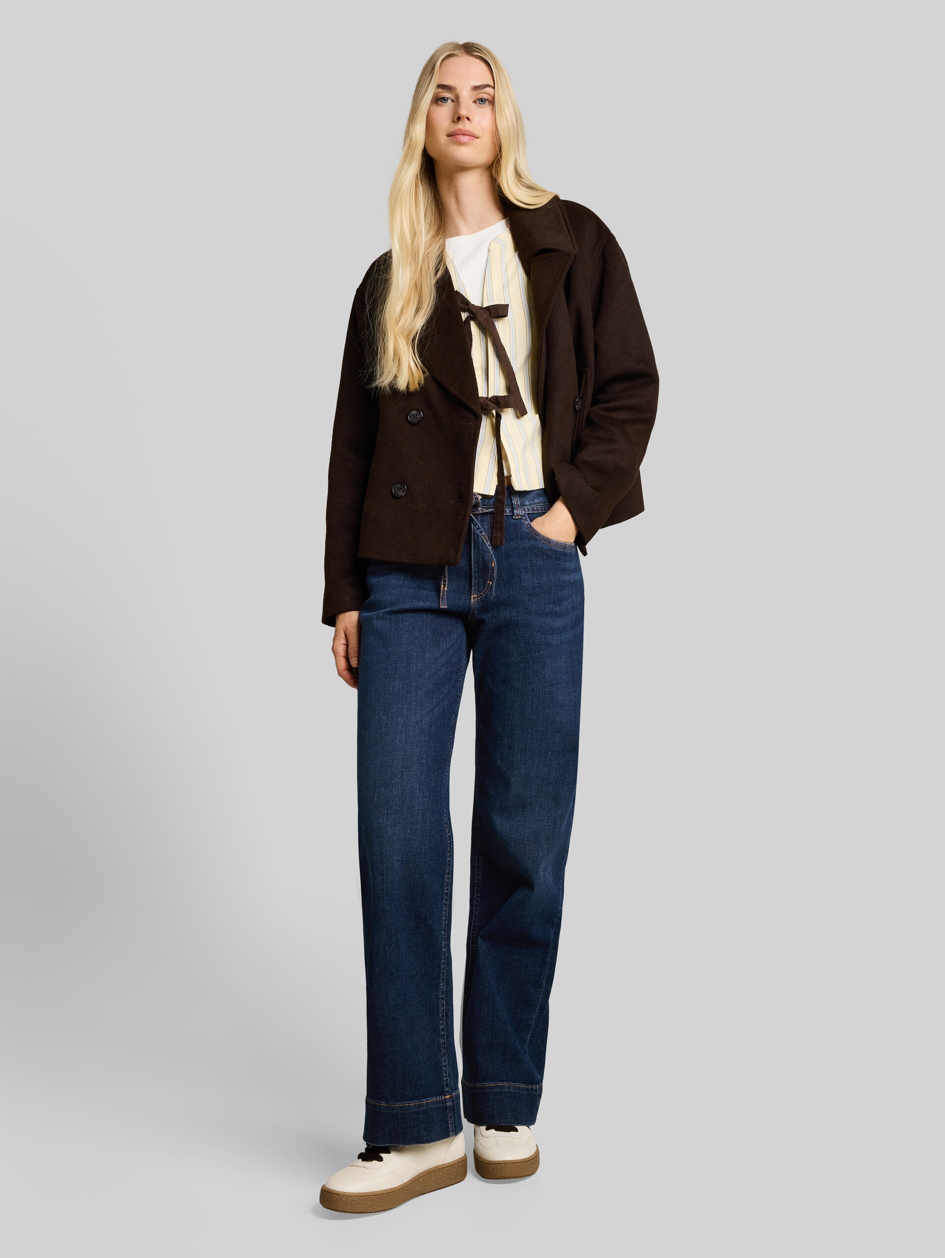 TTEMILY WIDE jeans with tie belt - Used Dark Stone Blue Denim - Model front view