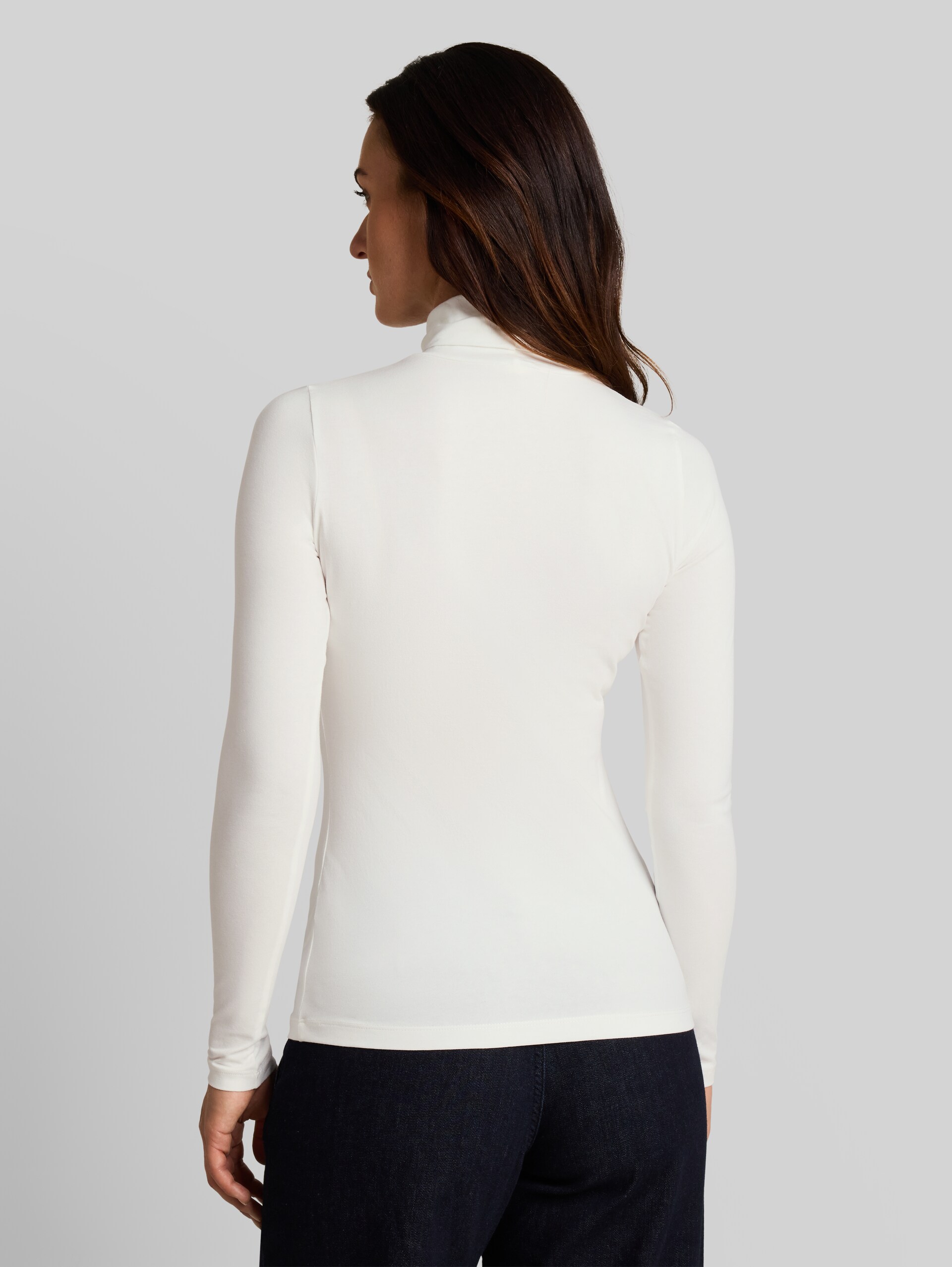Basic shirt met col - Whisper White - Neklijn model-achteraanzicht