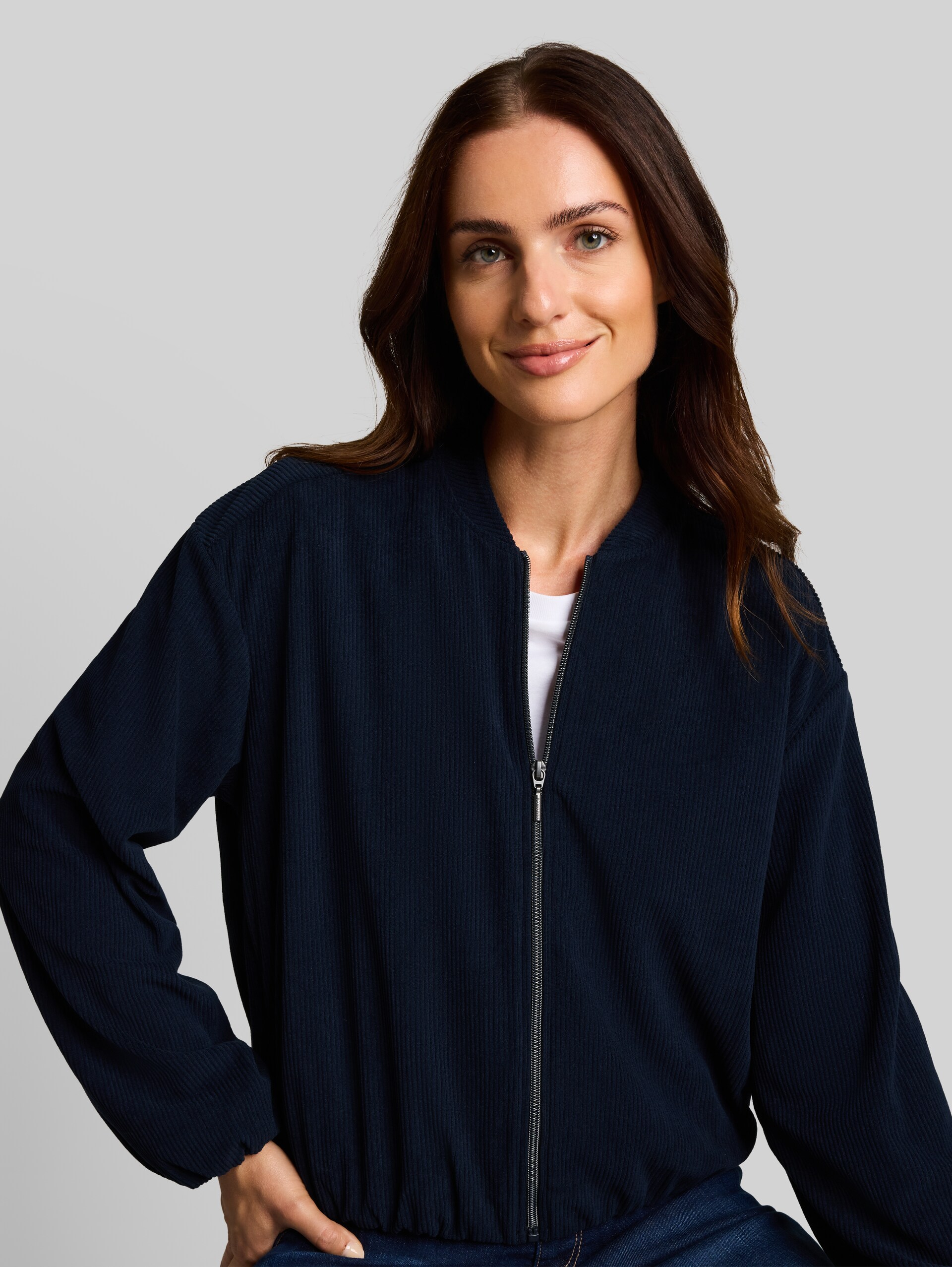 Loose Fit Bomberjacke aus Cord - sky captain blue