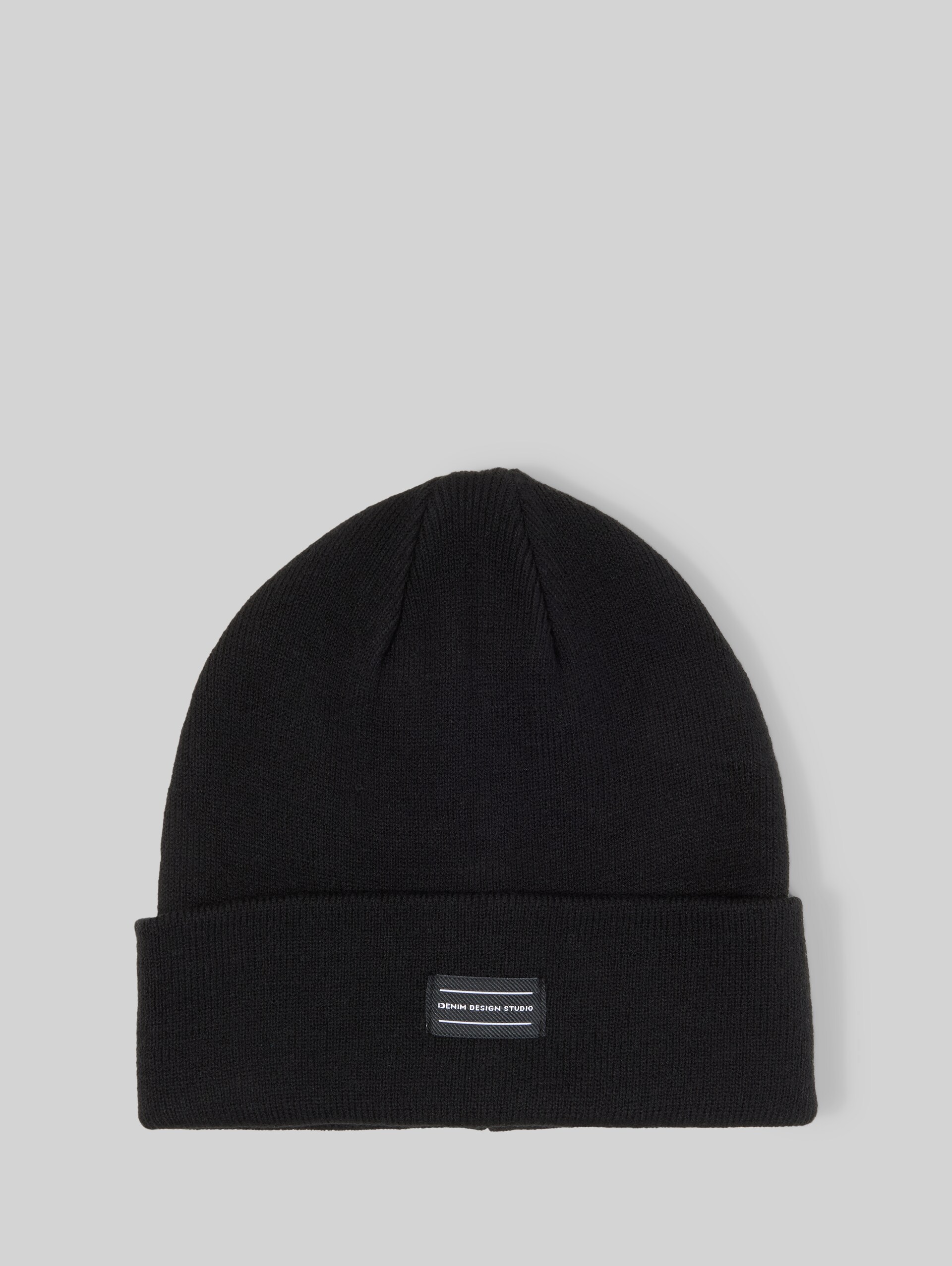 Beanie Mütze mit Logo-Badge - Black - Vorder-Produkt-Ansicht